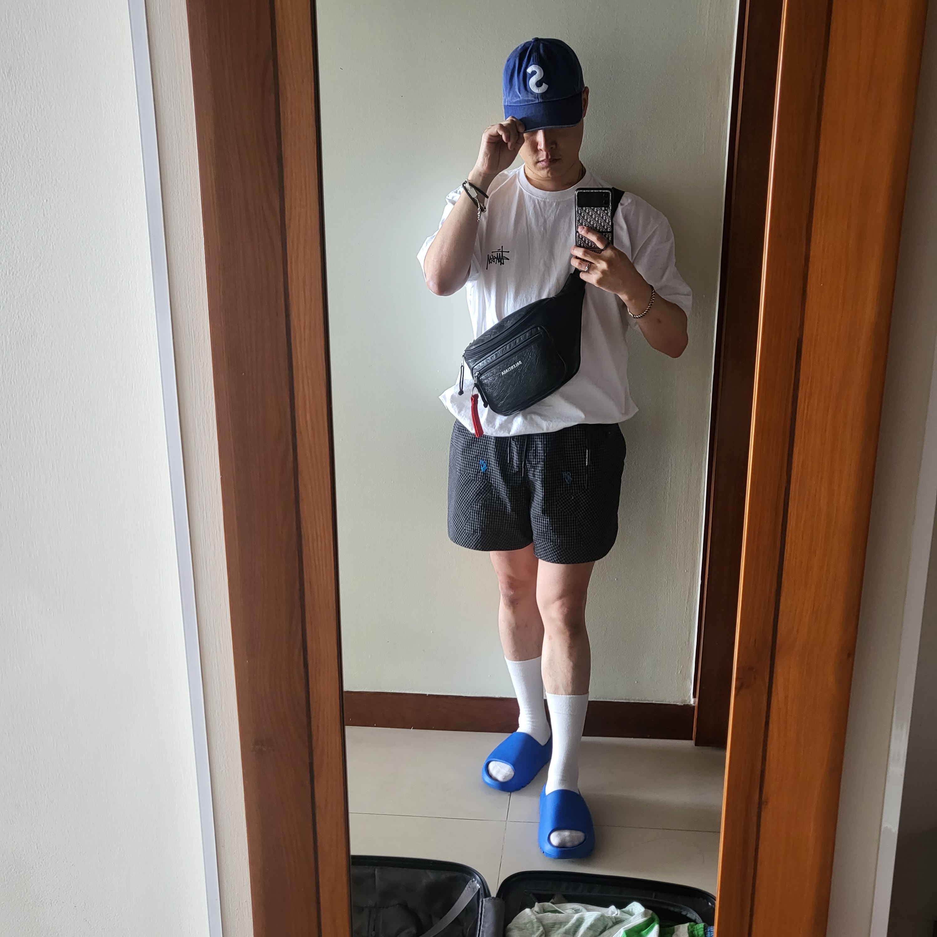 Supreme Pigment Canvas S Logo 6-Panel Navy - 23SS, Adidas Yeezy Slide Azure 착용 스타일 - 1