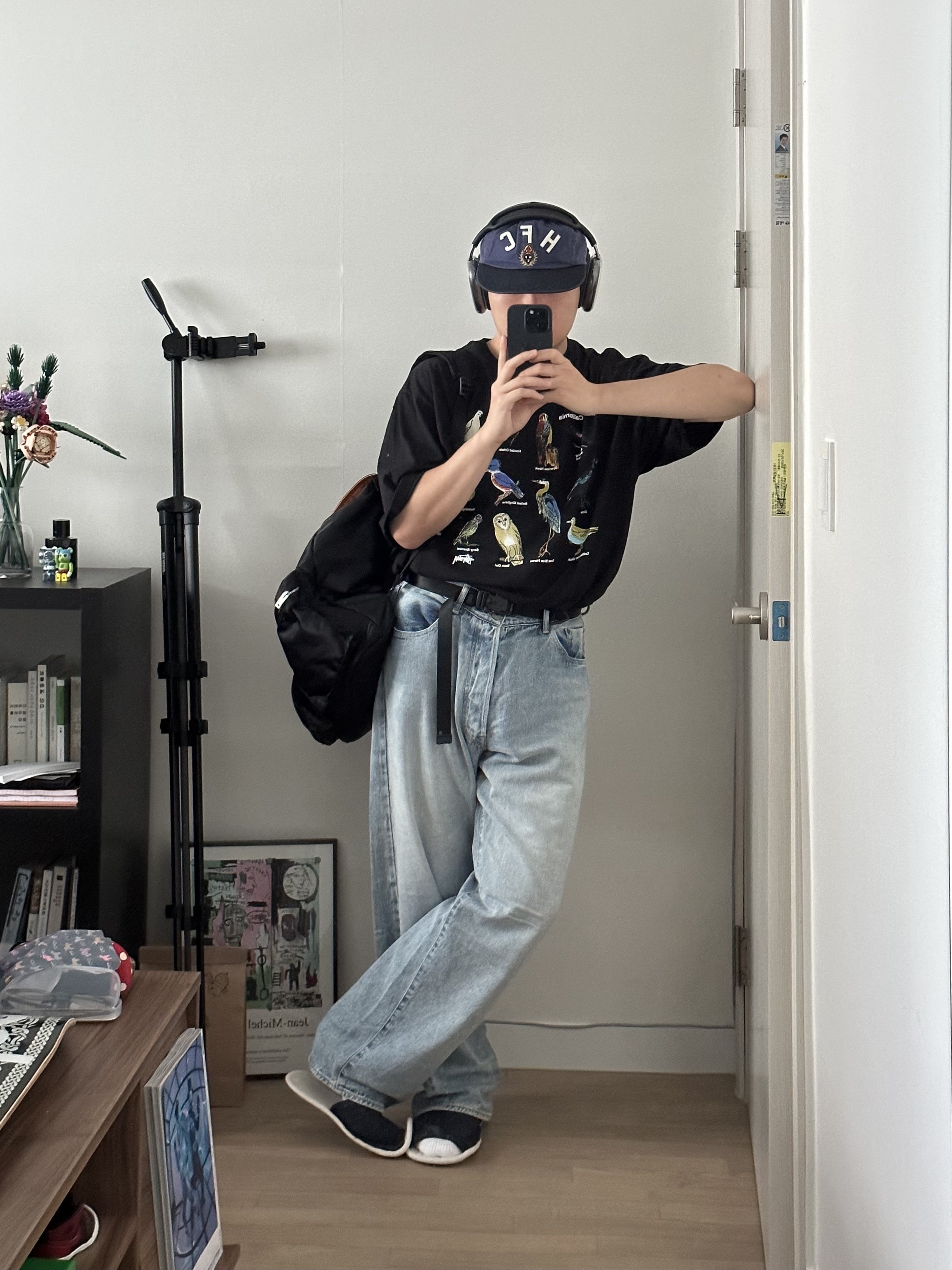 Stussy California Birds T-Shirt Black 착용 스타일 - 3
