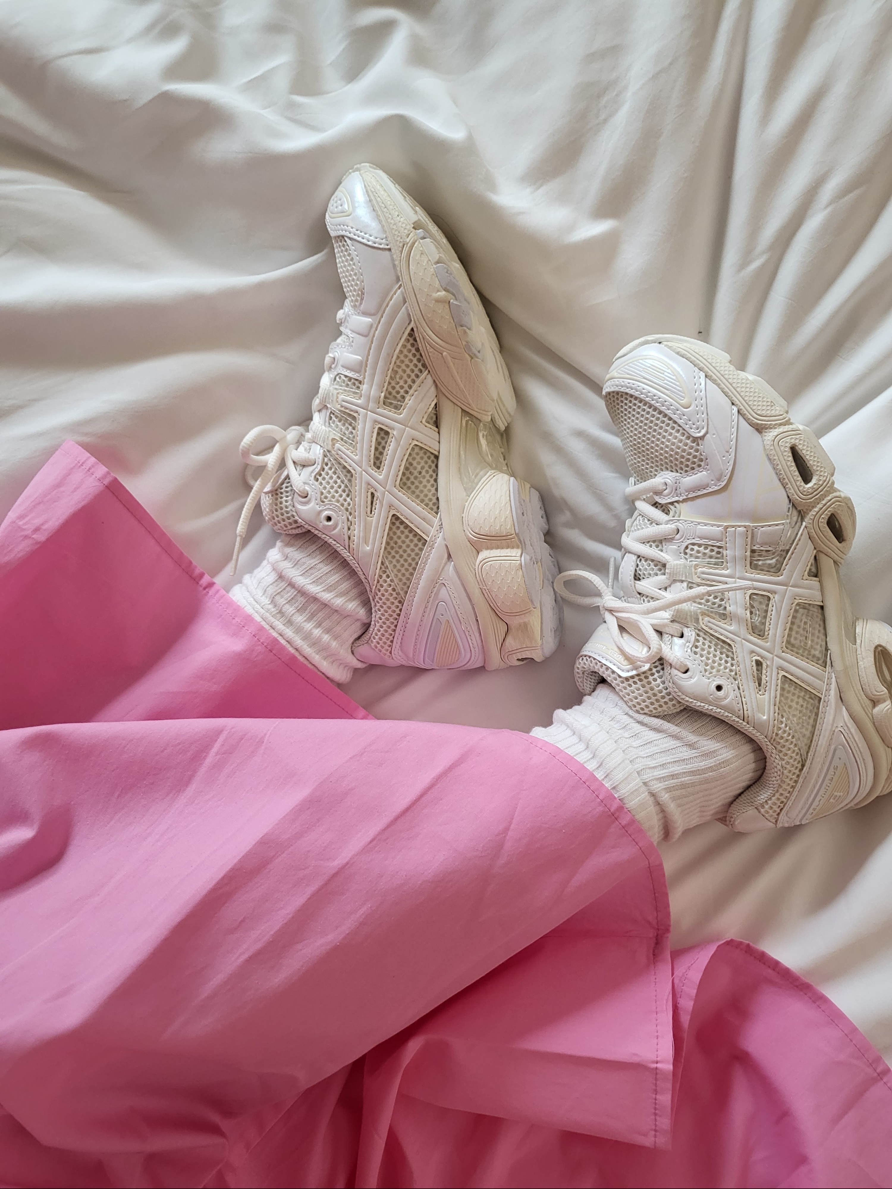 Asics x Jessica Gonsalves Gel-Nimbus 9 Cream White 착용 스타일 - 1