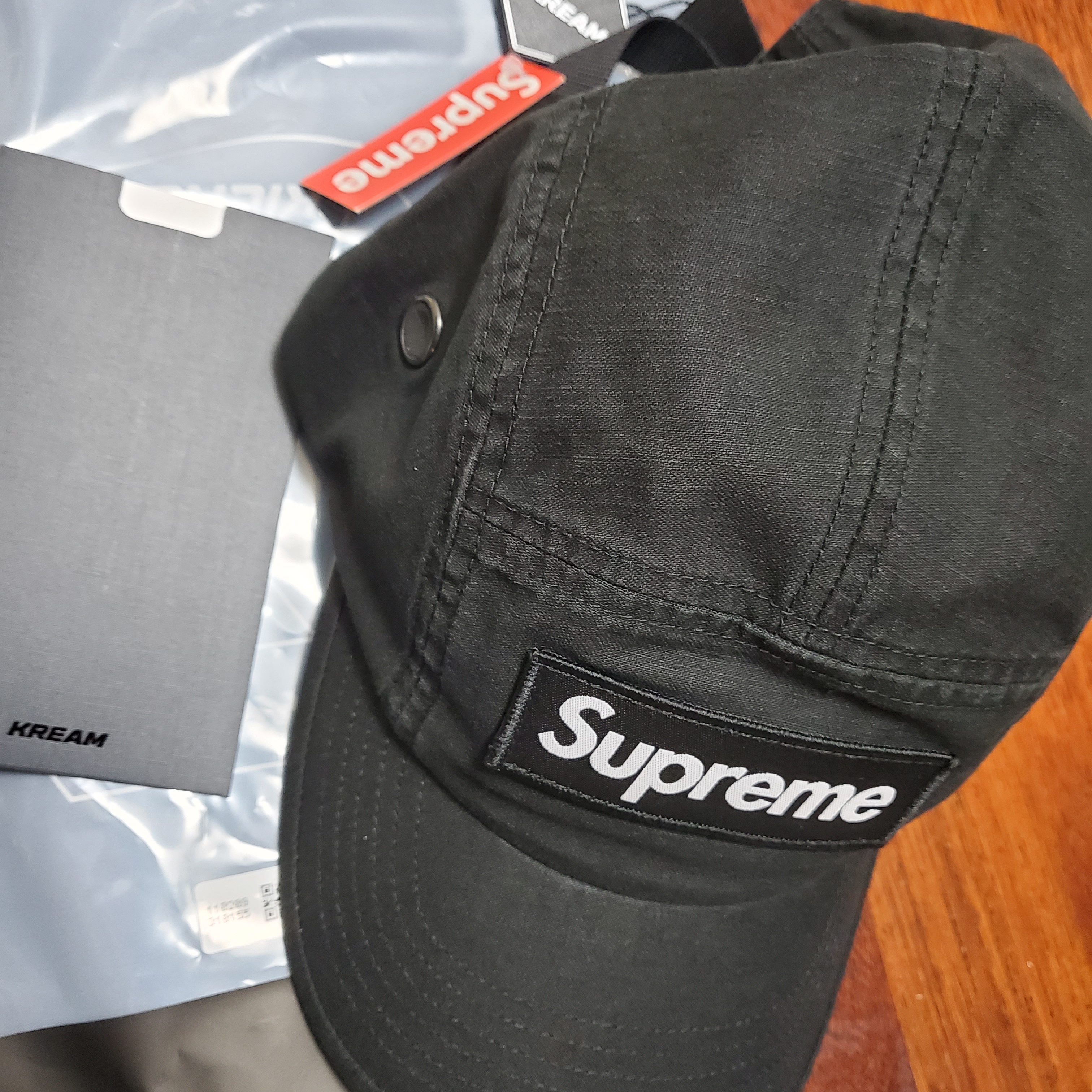 Supreme Military Camp Cap Black - 22FW 착용 스타일
