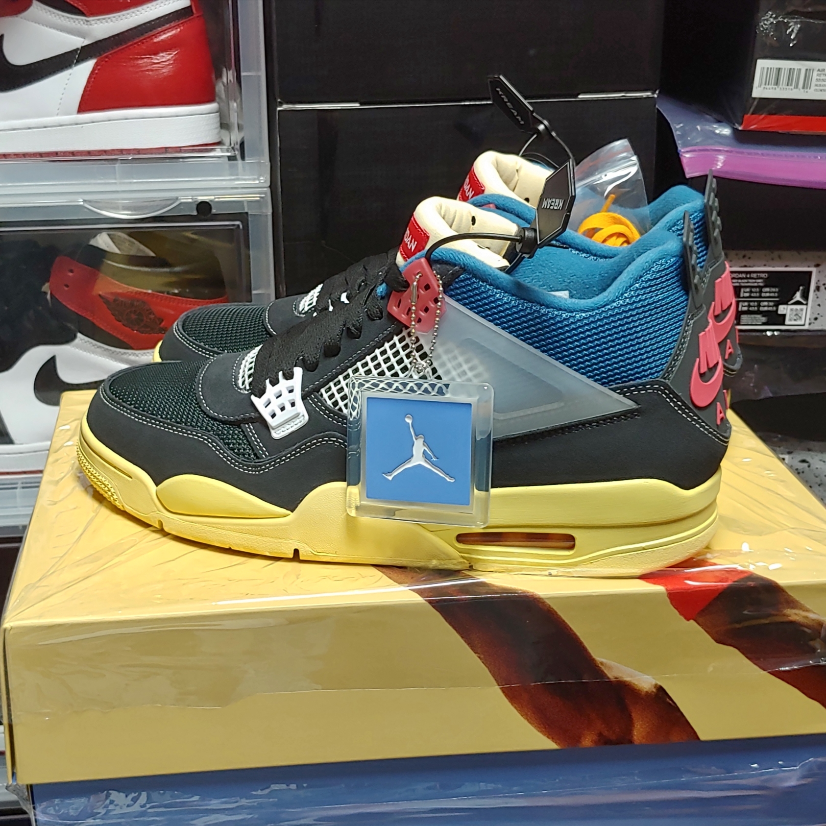 Jordan 4 x Union Retro Off Noir, Jordan 1 Retro High OG Chicago 2015 착용 스타일 - 1