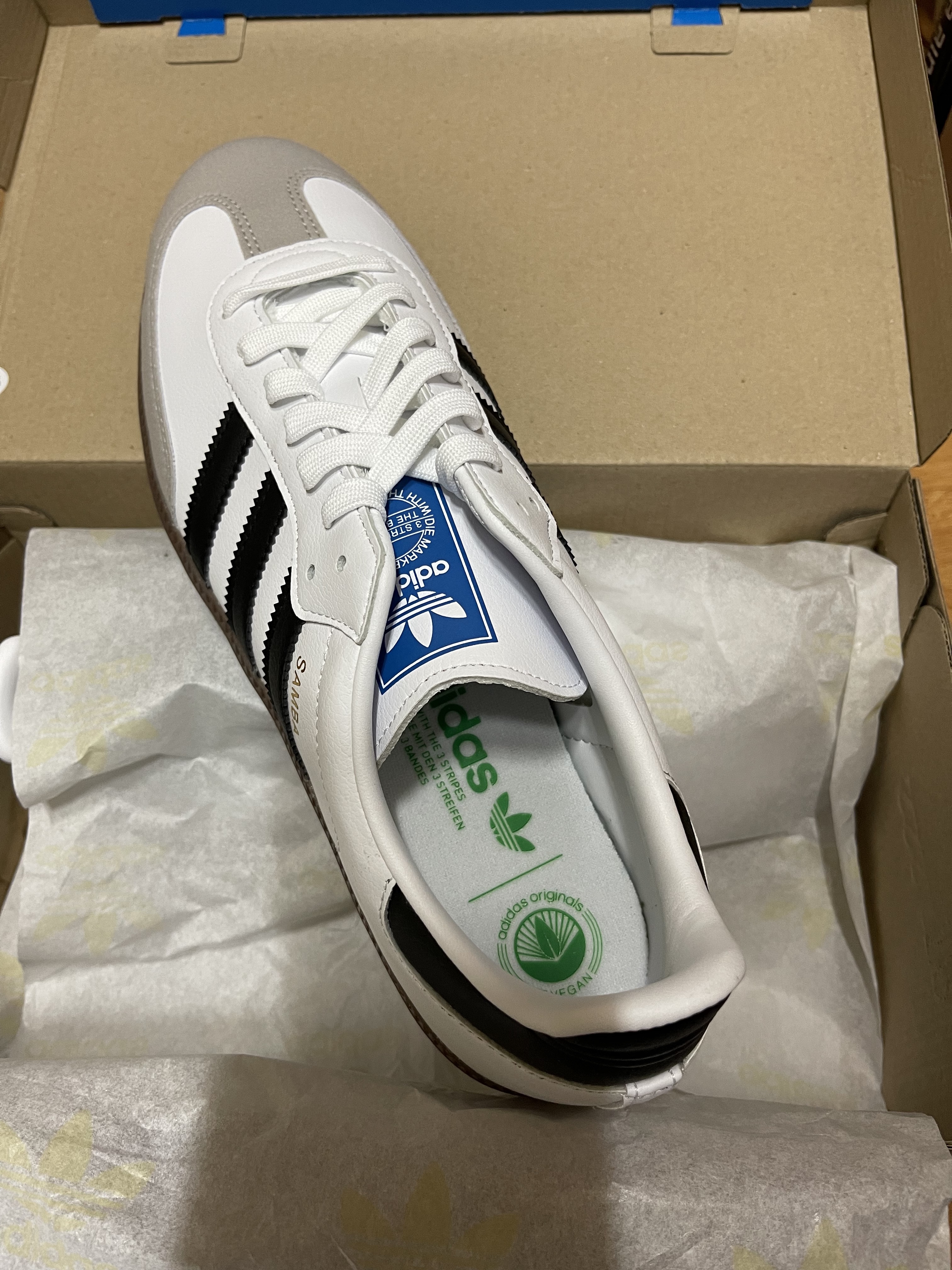 Adidas Samba Vegan White Black 착용 스타일