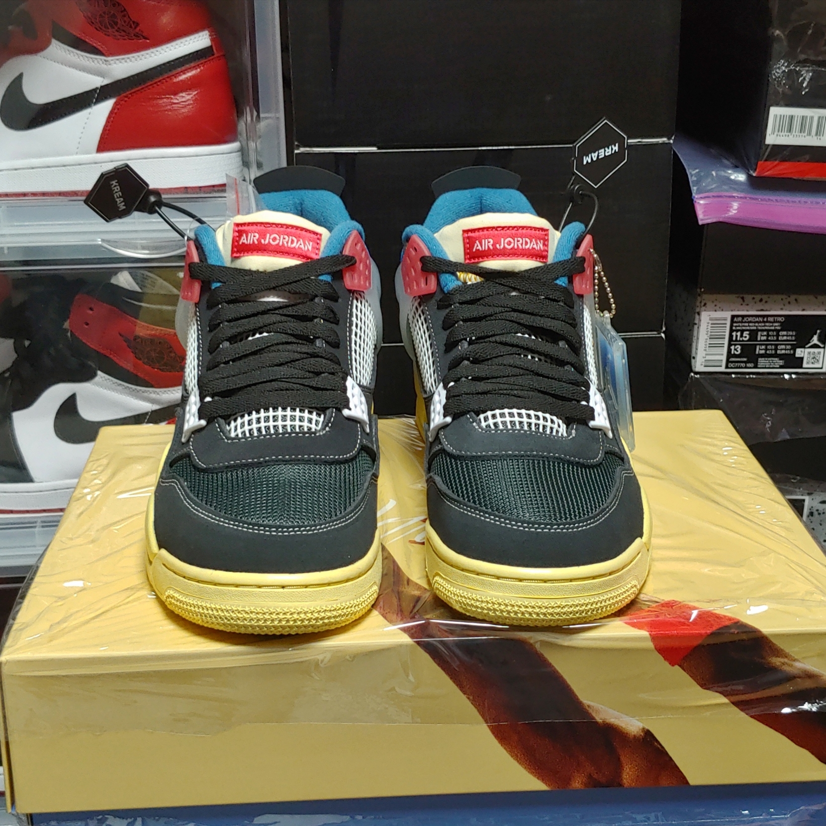 Jordan 4 x Union Retro Off Noir, Jordan 1 Retro High OG Chicago 2015 착용 스타일 - 3