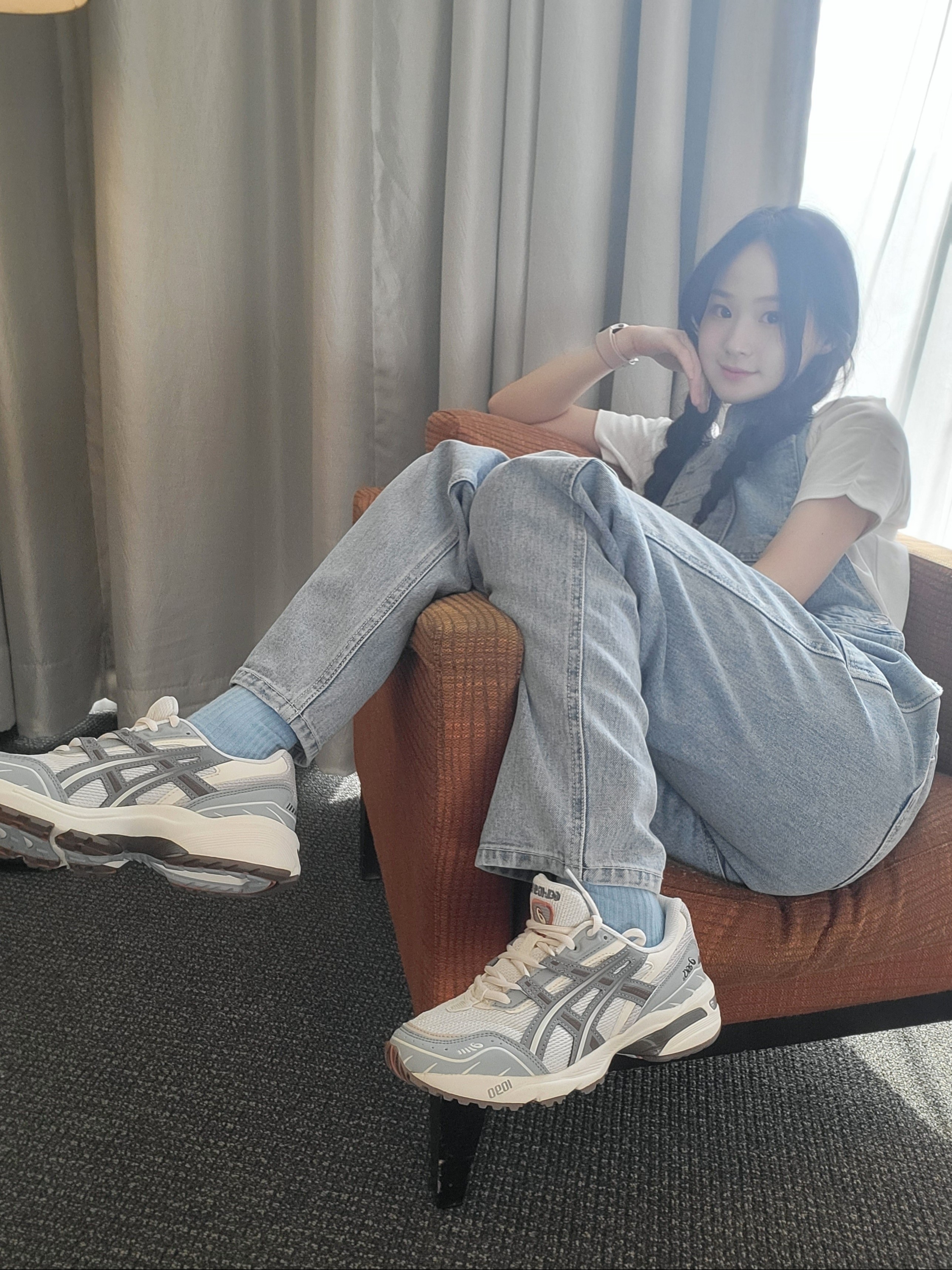 Asics Gel-1090 Blue Grey 착용 스타일 - 1