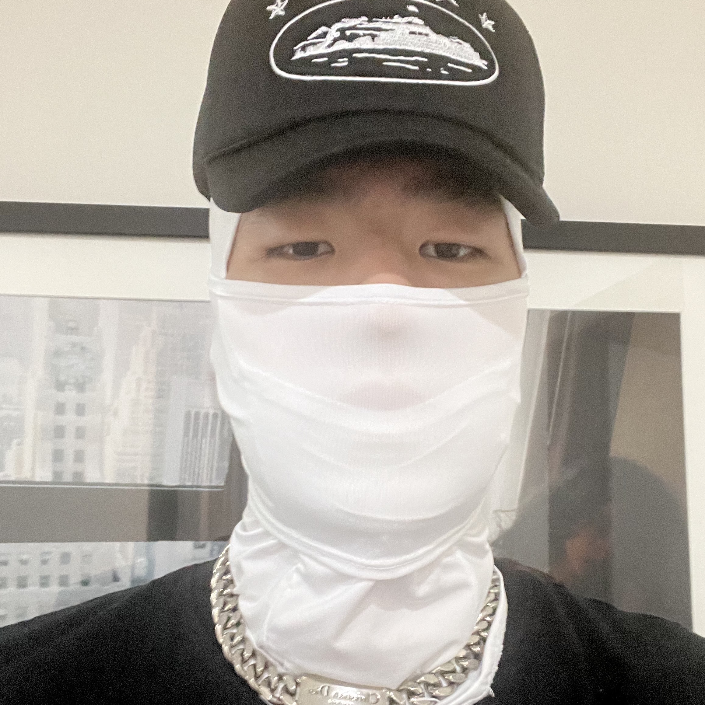 Corteiz 5 Starz Alcatraz Trucker Black, Dior Christian Dior Couture Chain Link Necklace Gold Silver Finish Brass 착용 스타일