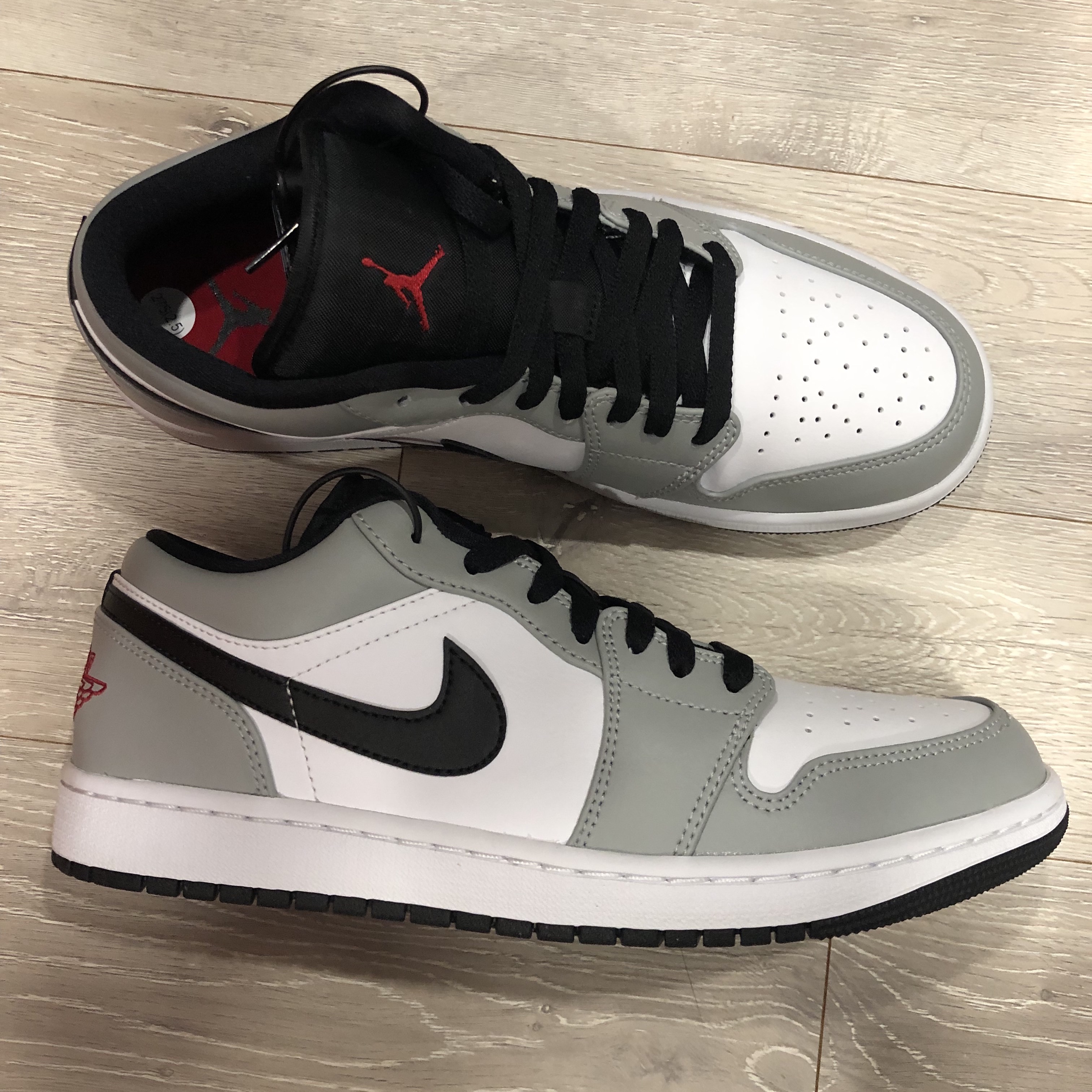 Jordan 1 Low Light Smoke Grey 착용 스타일