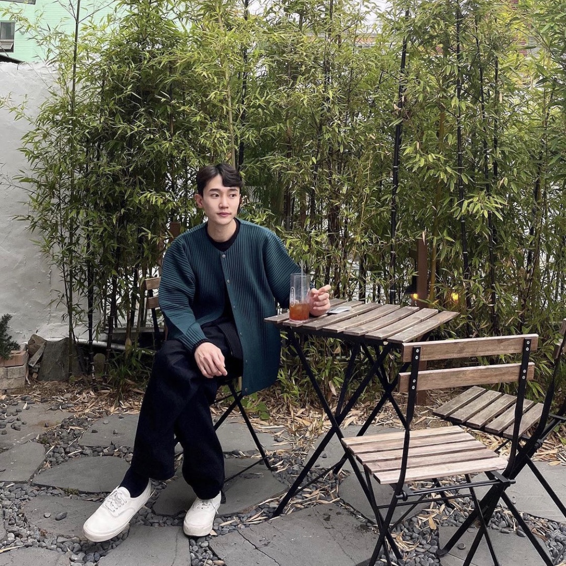 Lemaire Twisted Belted Pants Denim Black 착용 스타일