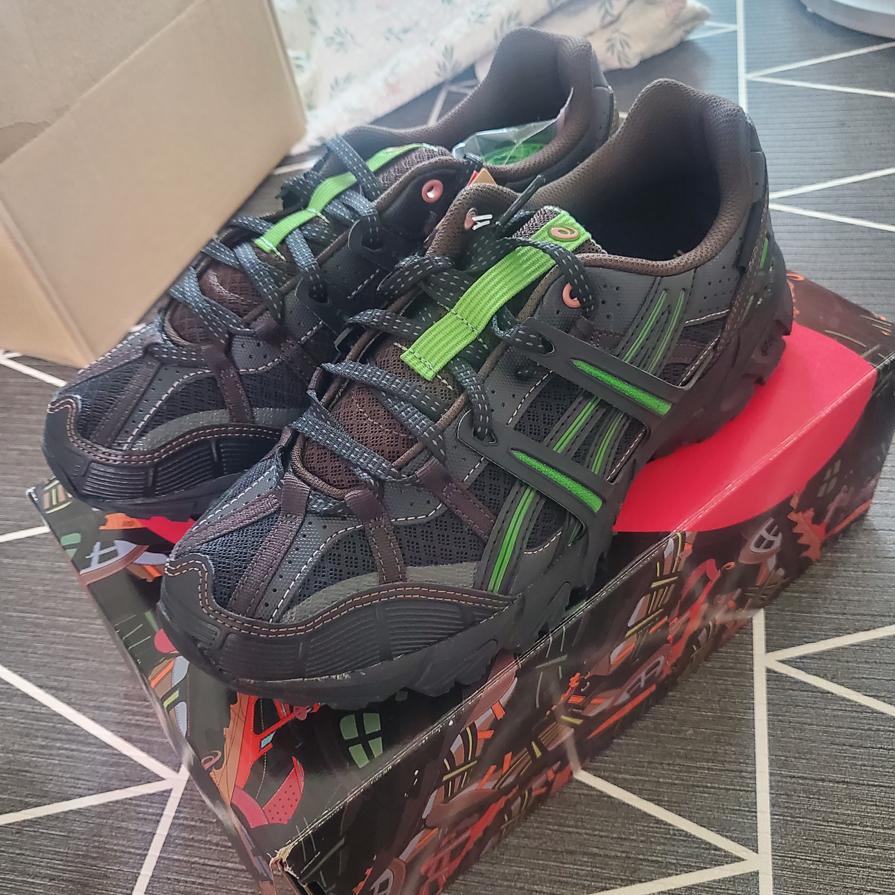 Asics x Andersson Bell Gel-Sonoma 15-50 Black Green 착용 스타일