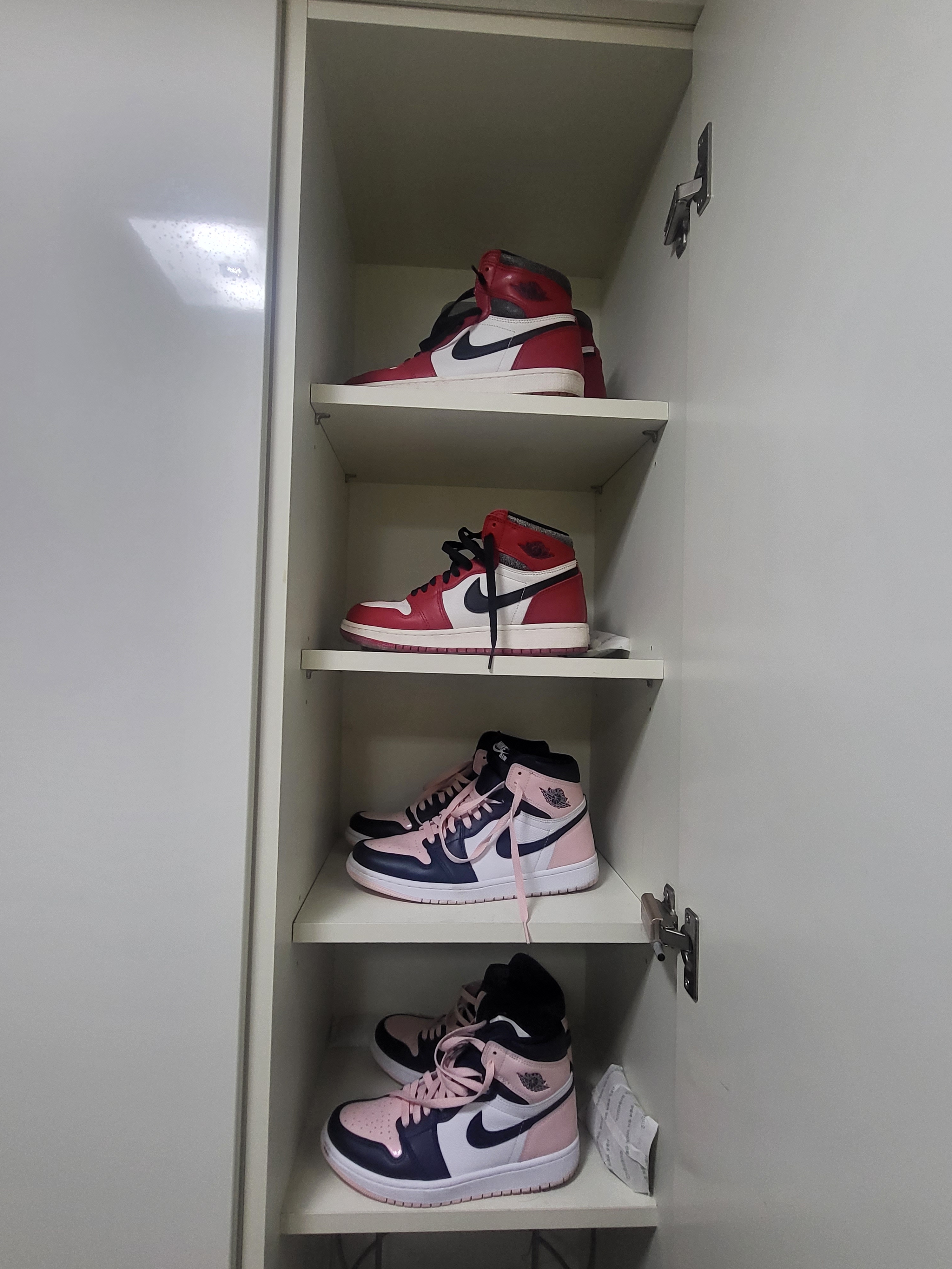 Jordan 1 Retro High OG Chicago 2022, (W) Jordan 1 Retro High OG Atmosphere 착용 스타일