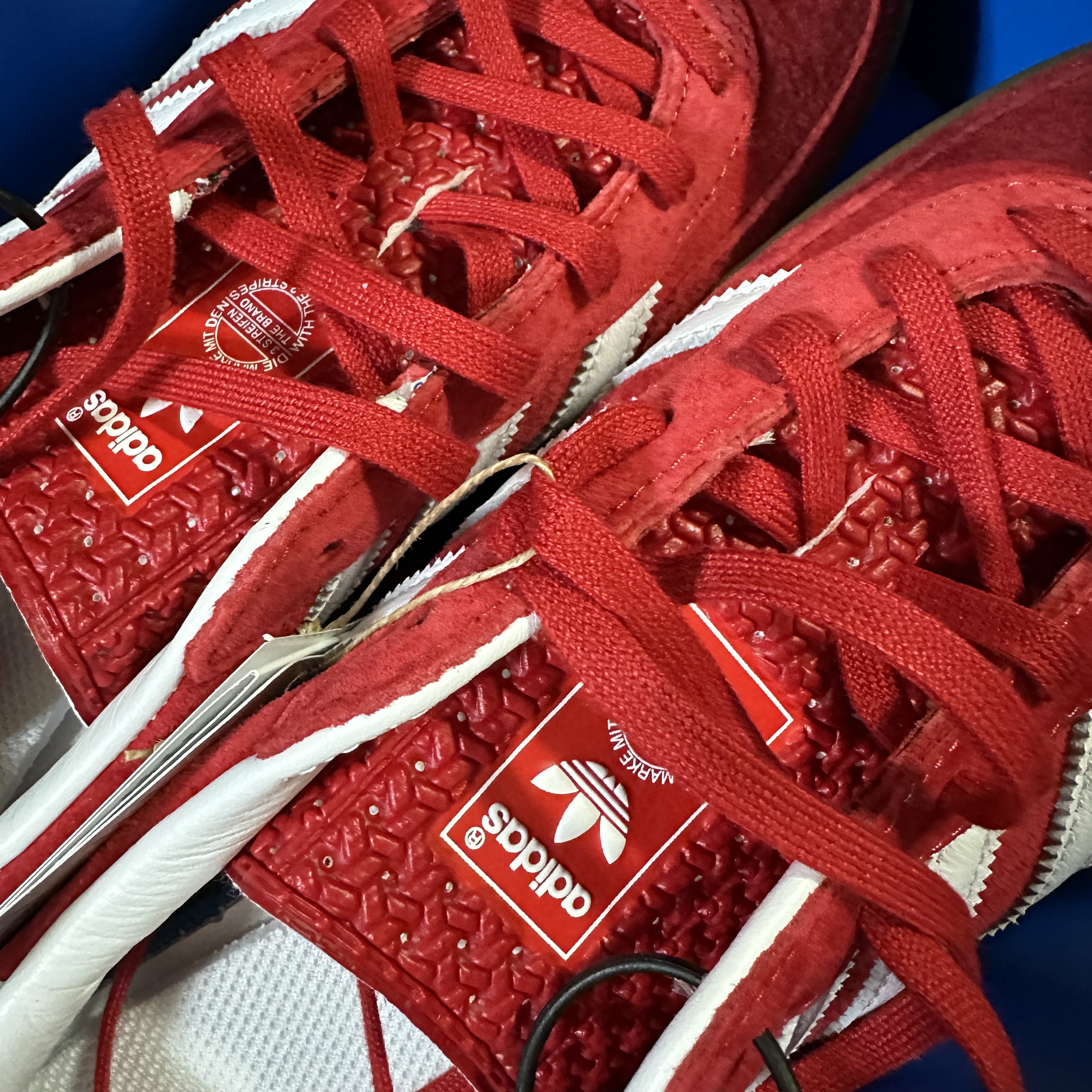 Adidas Gazelle Indoor Scarlet 착용 스타일