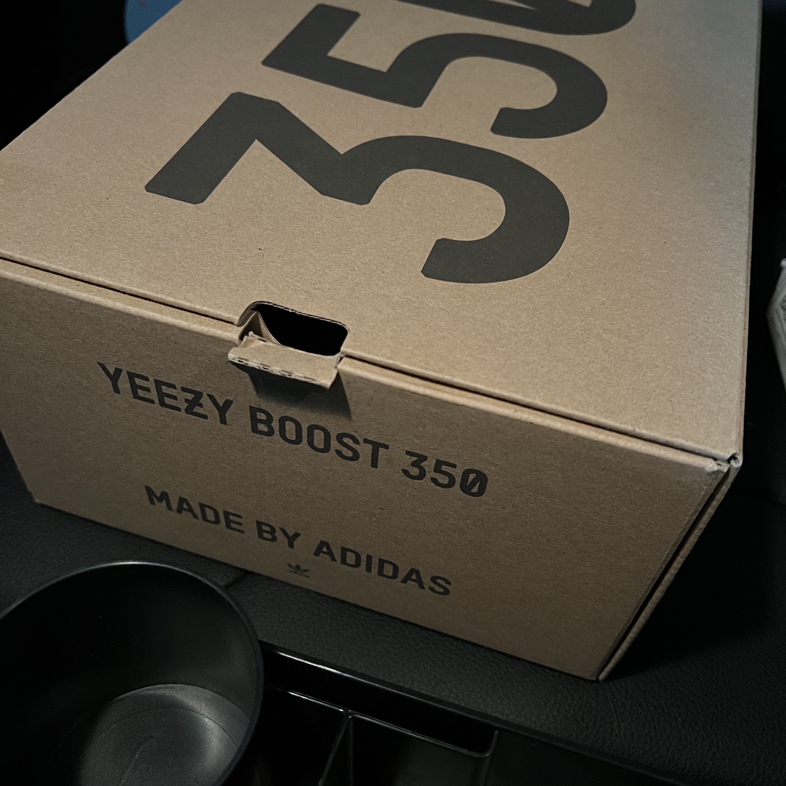 Adidas Yeezy Boost 350 V2 Blue Tint 2017 착용 스타일 - 1