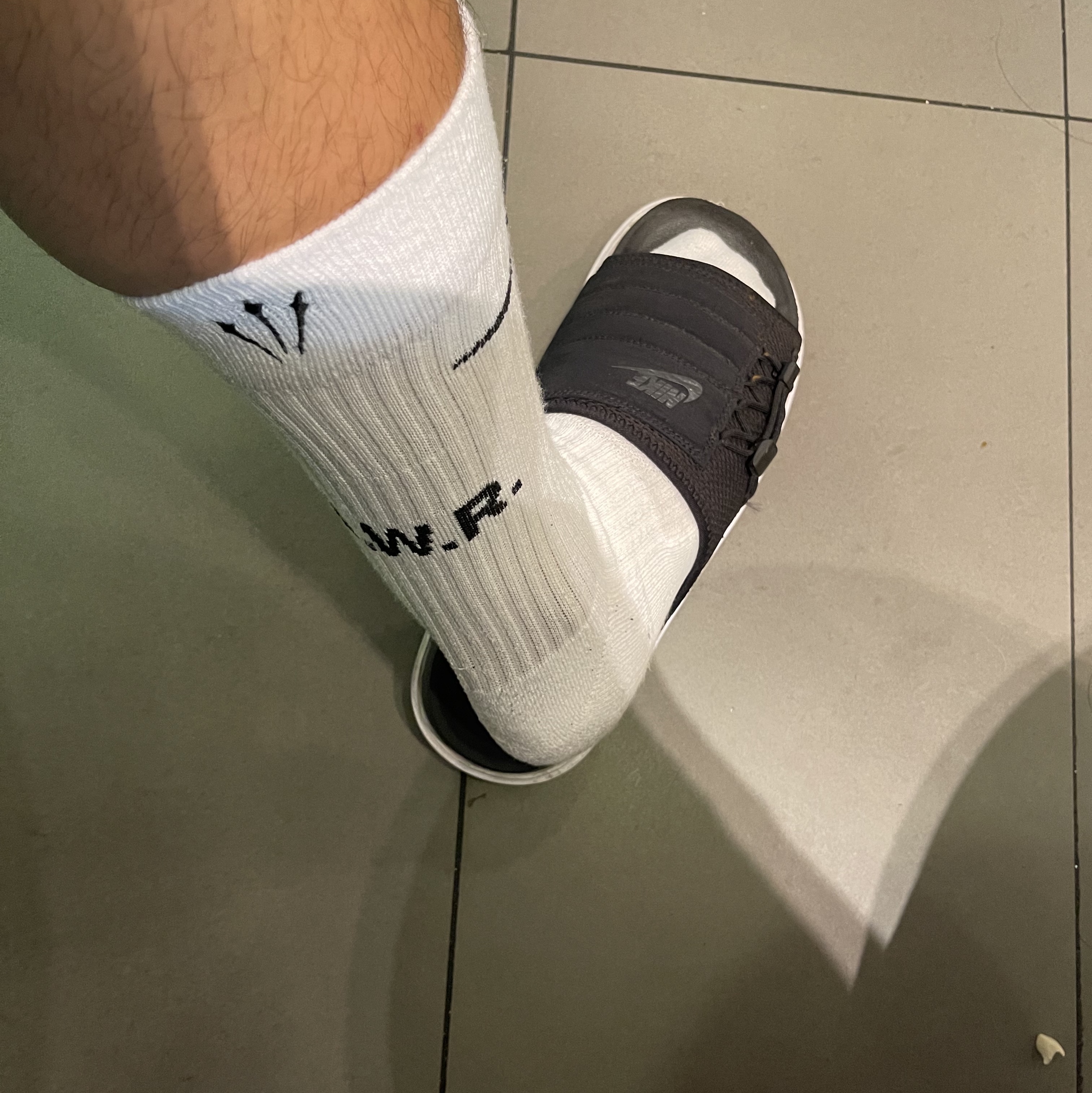 Nike x Drake Nocta Socks White (3 Pack) 착용 스타일
