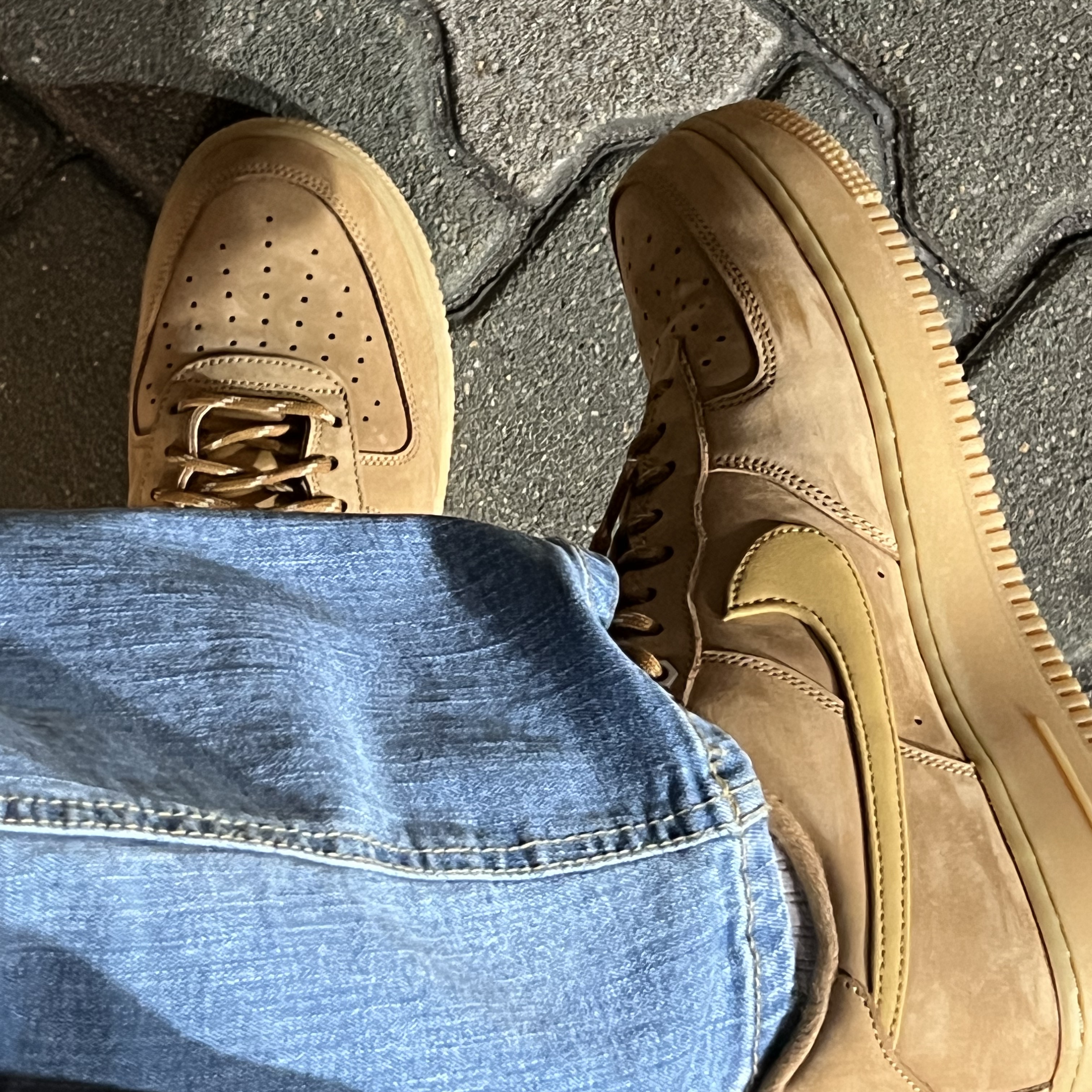Nike Air Force 1 '07 WB Flax 착용 스타일 - 3