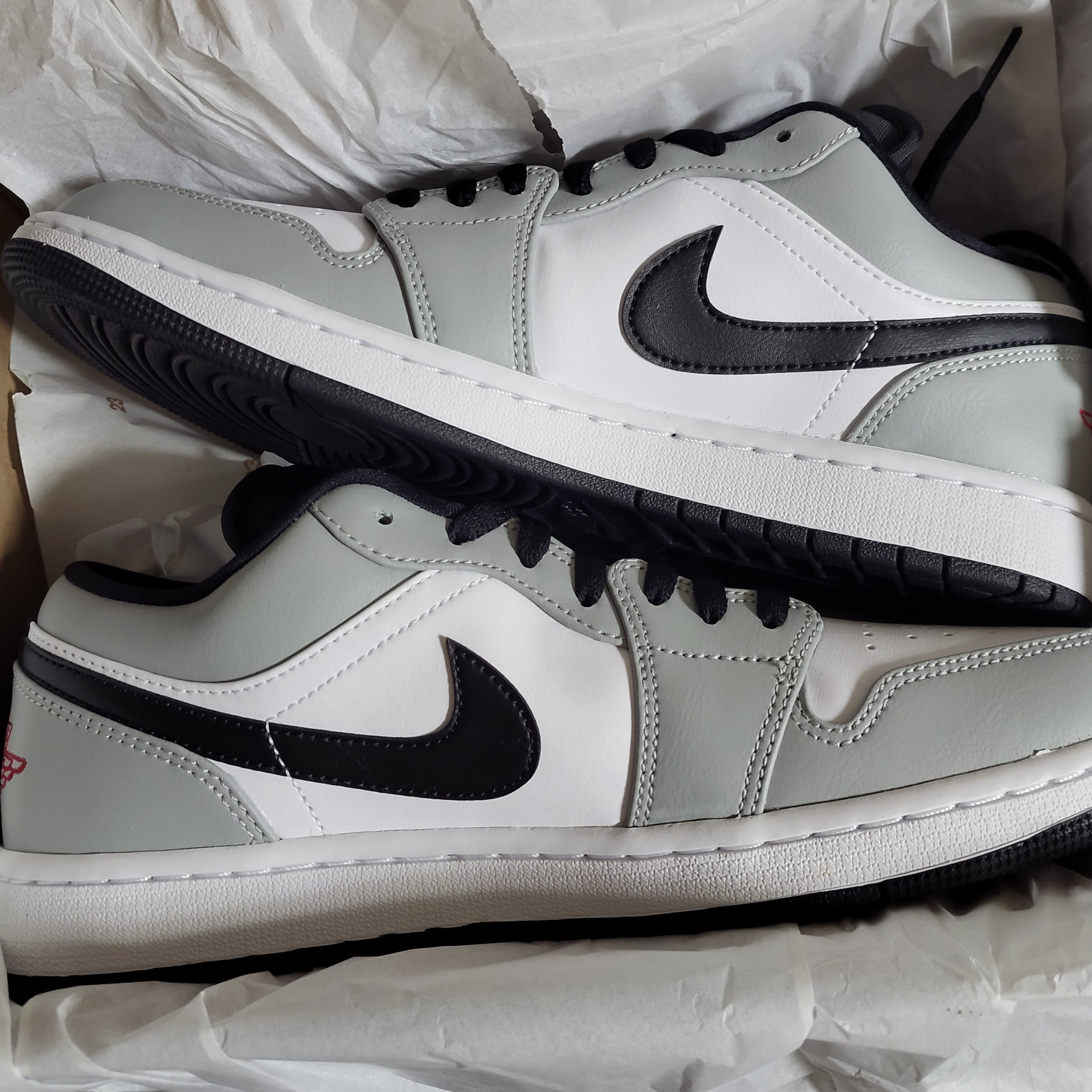 Jordan 1 Low Light Smoke Grey 착용 스타일 - 2