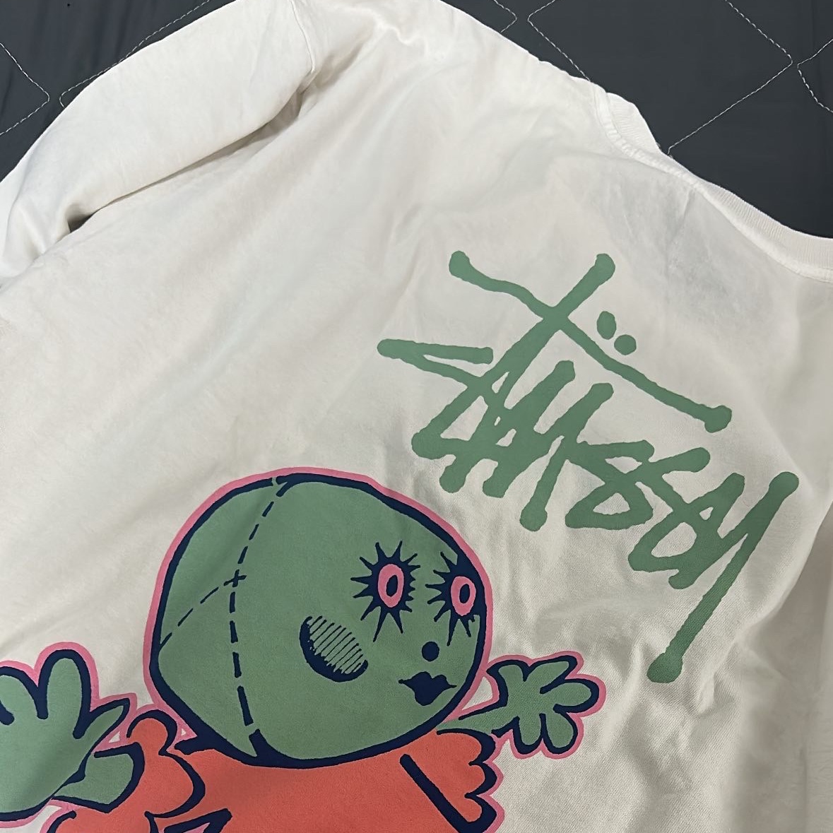 Stussy Dollie Pigment Dyed T-Shirt Natural 착용 스타일