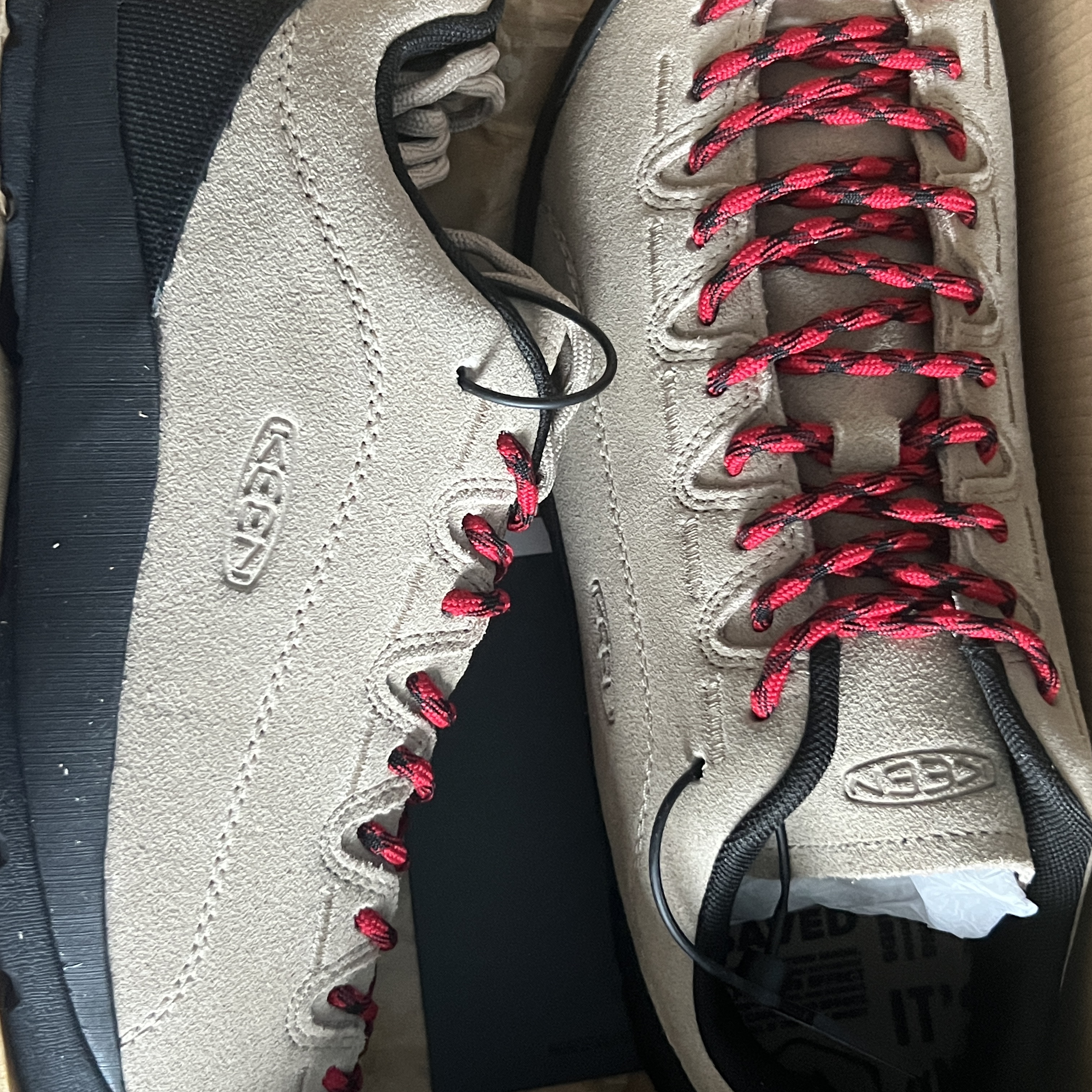 Keen Jasper Suede Sneakers Silver Mink 착용 스타일 - 5