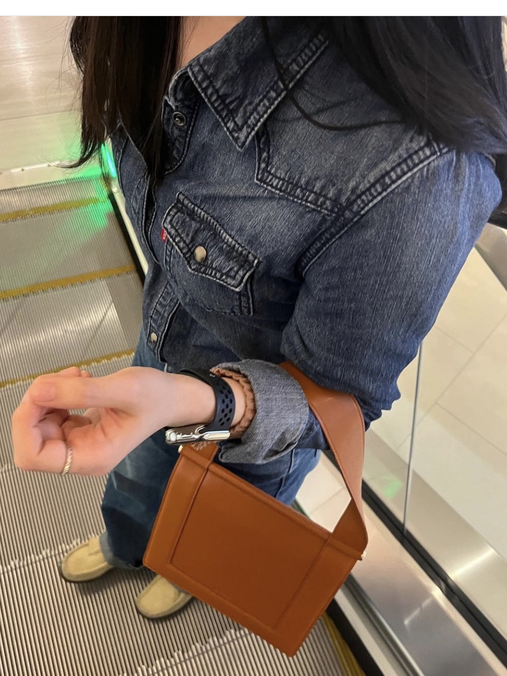 (W) Clarks Wallabee Maple Suede 착용 스타일