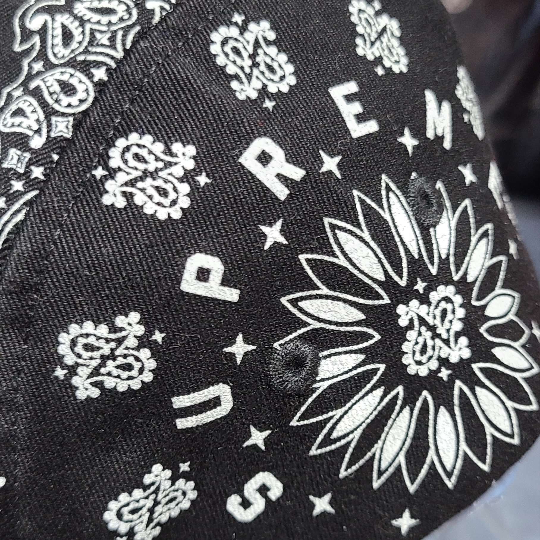 Supreme Bandana Camp Cap Black - 21SS 착용 스타일 - 2
