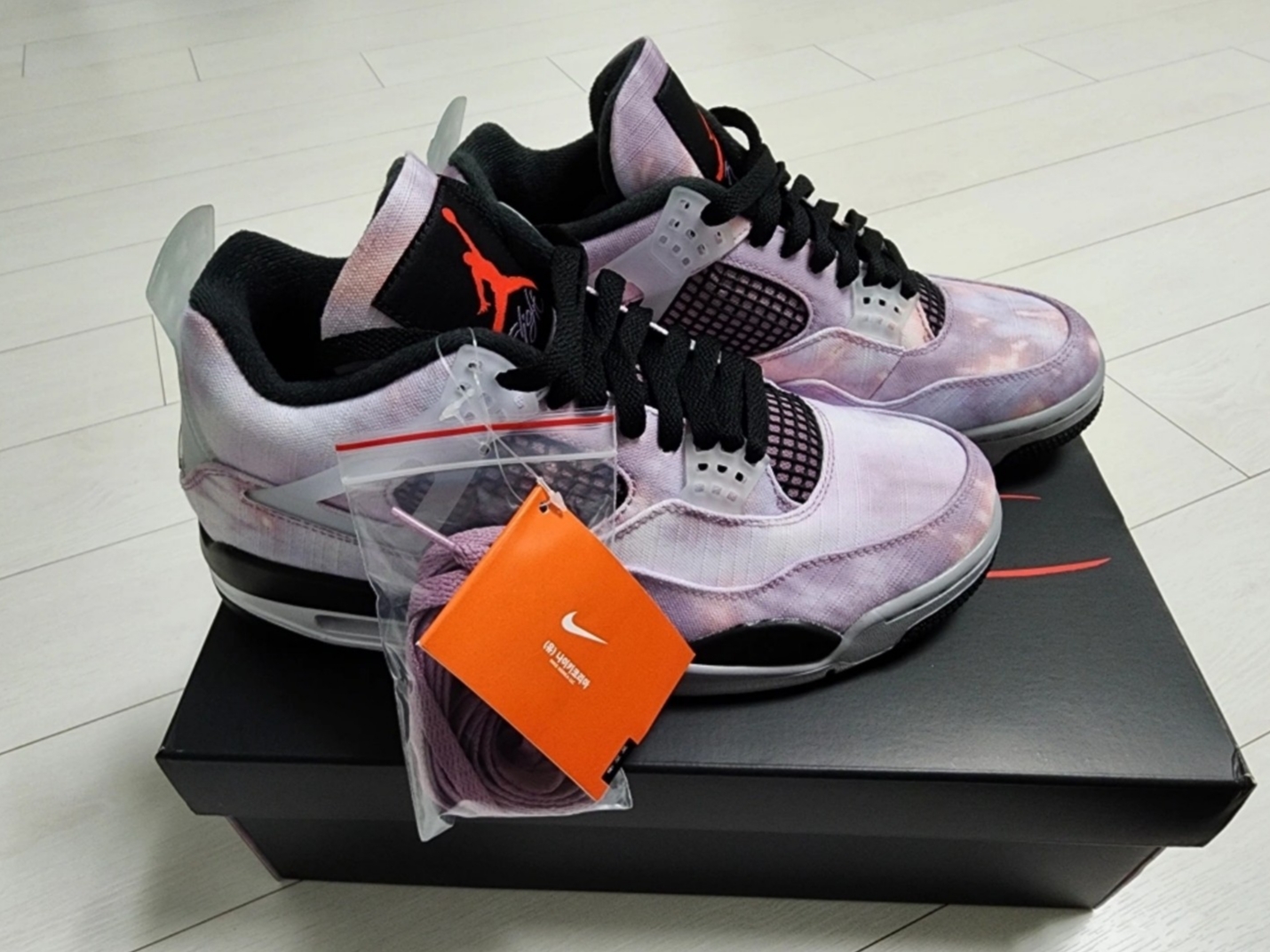 Jordan 4 Retro SE Amethyst Wave 착용 스타일 - 1
