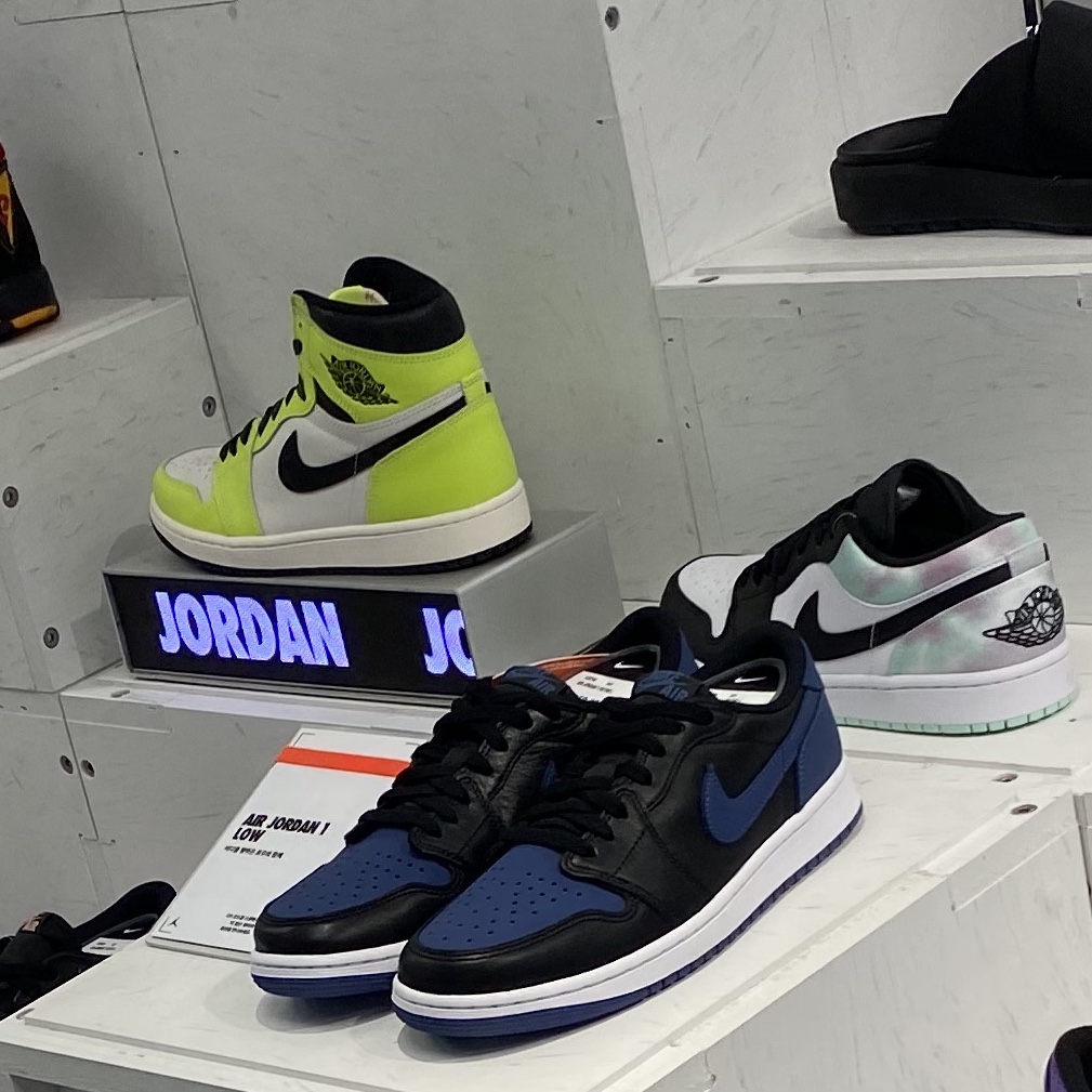 (GS) Nike Dunk Low SE Crater Blue Black 착용 스타일