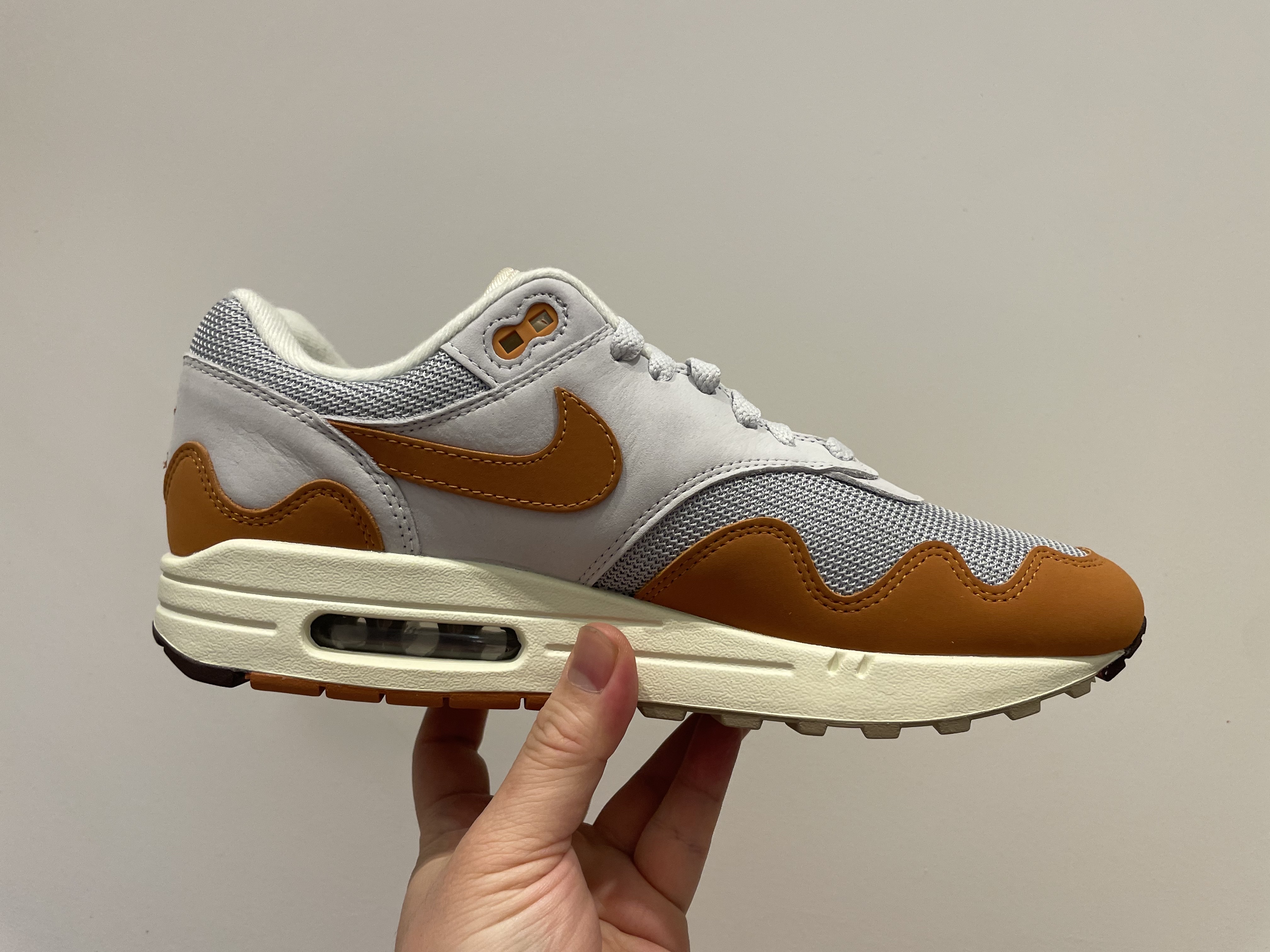 Nike x Patta Air Max 1 Monarch 착용 스타일 - 2
