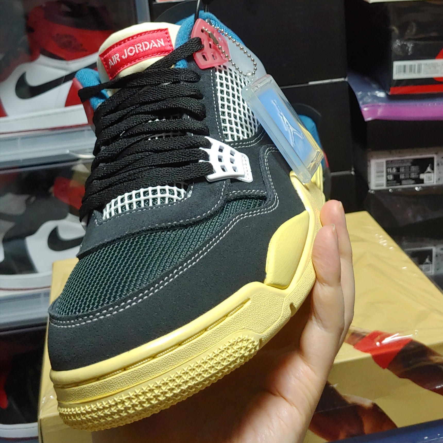 Jordan 4 x Union Retro Off Noir 착용 스타일 - 2