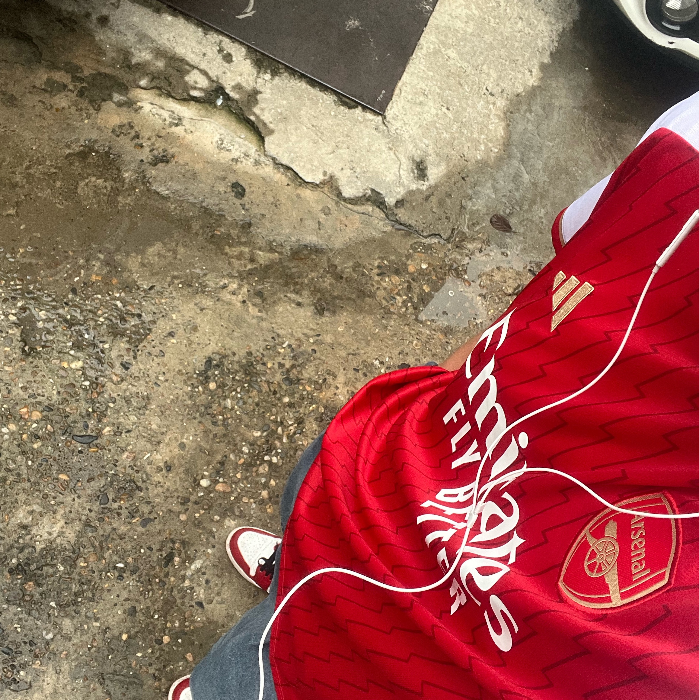 Adidas Arsenal 2023/24 Home Jersey Better Scarlet White - KR Sizing (Non Marking Ver.) 착용 스타일