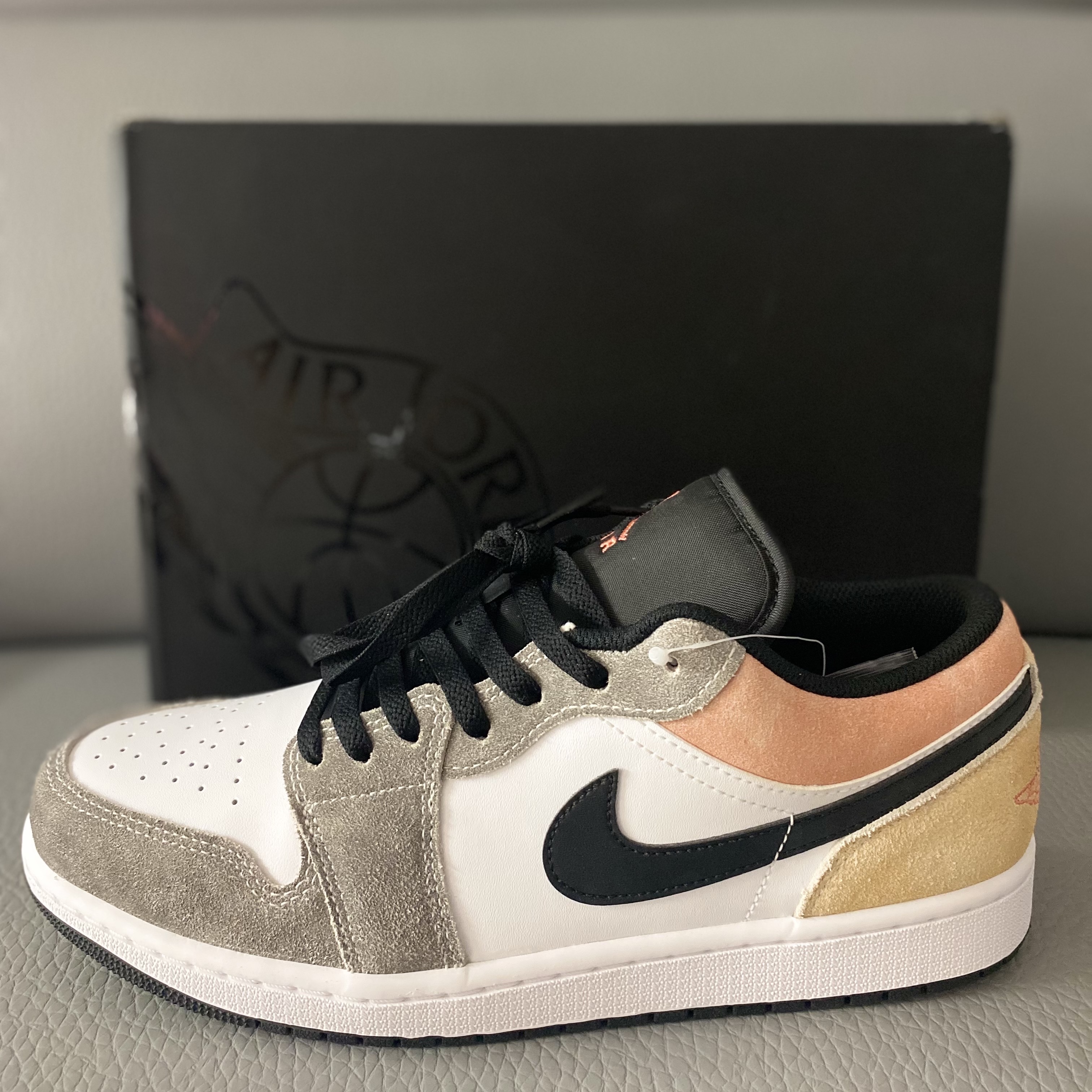 Jordan 1 Low SE Flight Club 착용 스타일