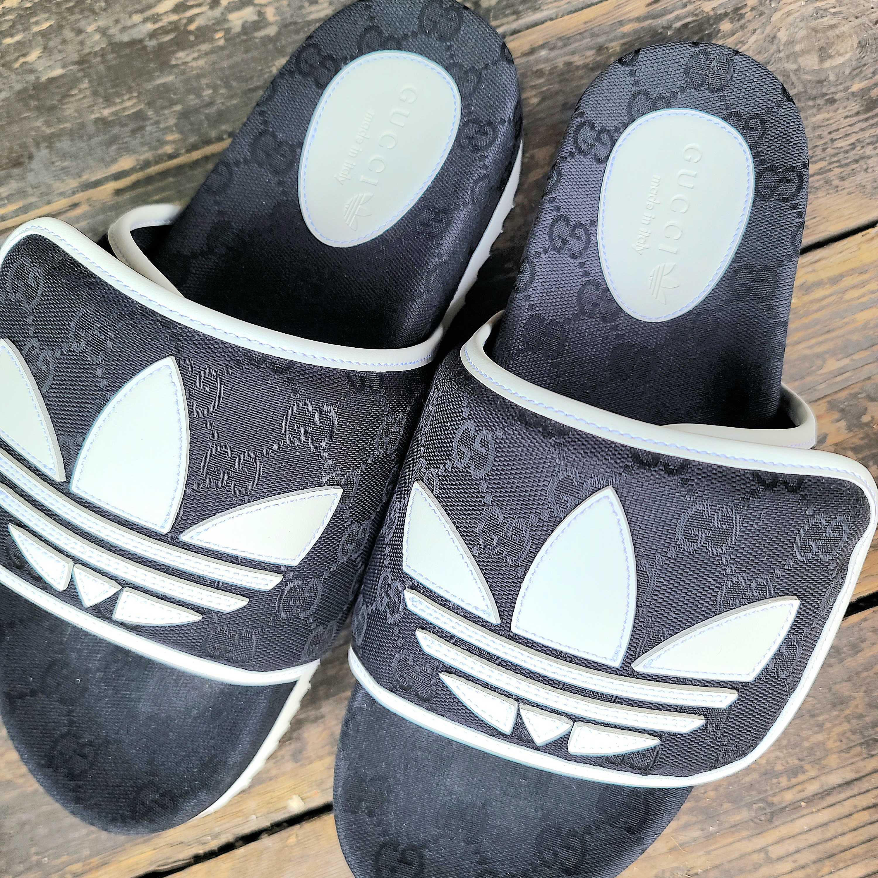 Gucci x Adidas Slide Sandal Black 착용 스타일 - 1