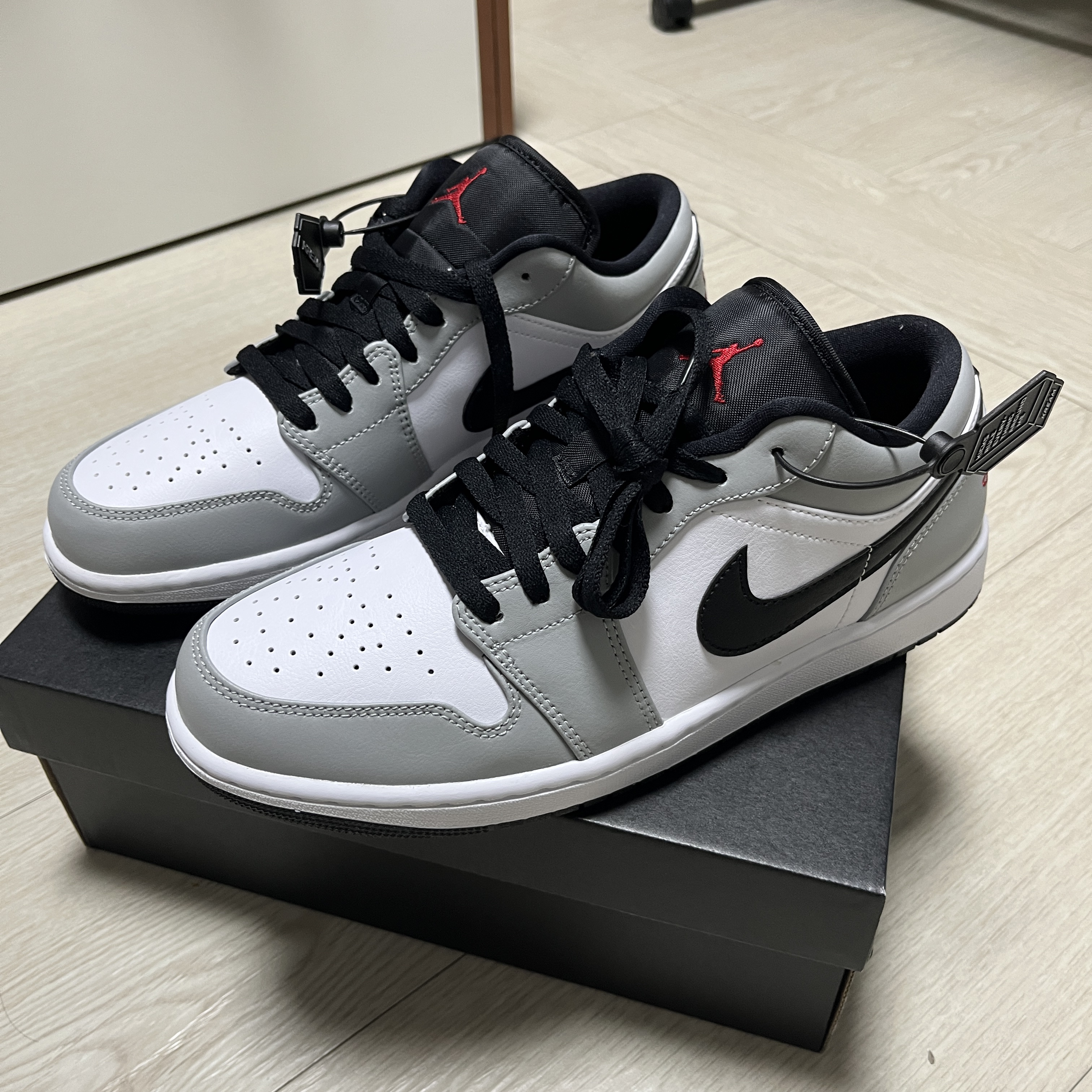 Jordan 1 Low Light Smoke Grey 착용 스타일