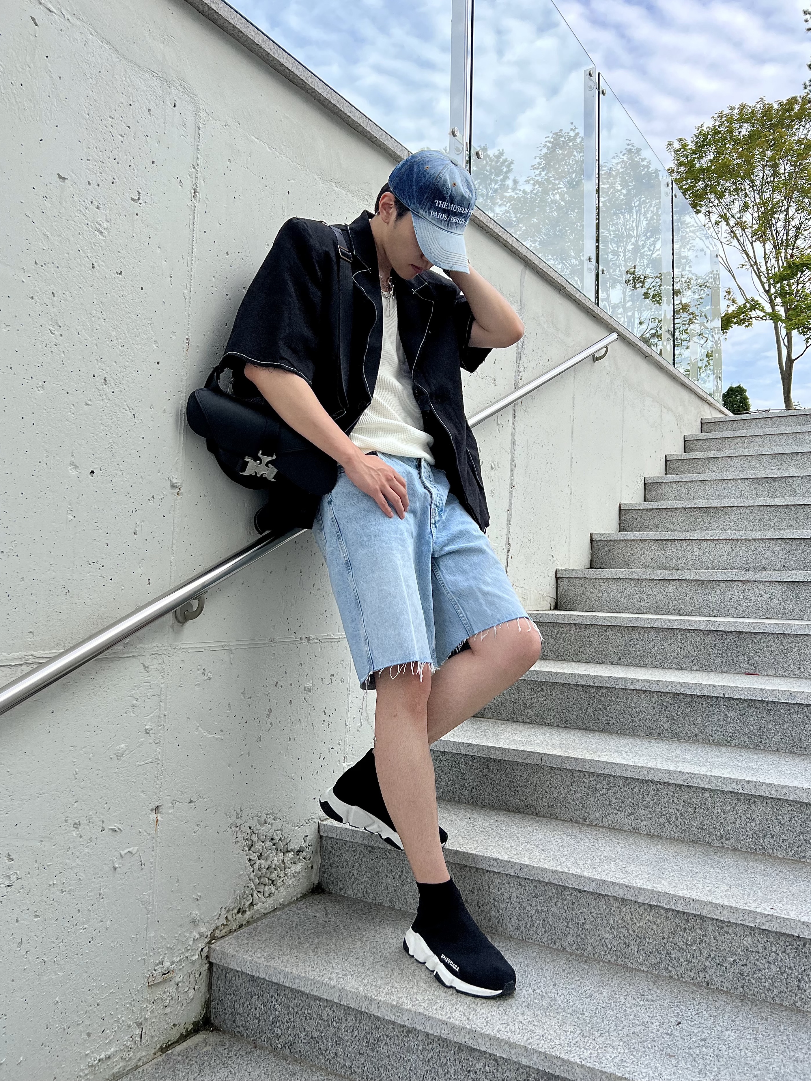 The Museum Visitor Washed Denim Ball Cap White Blue, Balenciaga Speed Trainer Black White 2021/2022 착용 스타일 - 2
