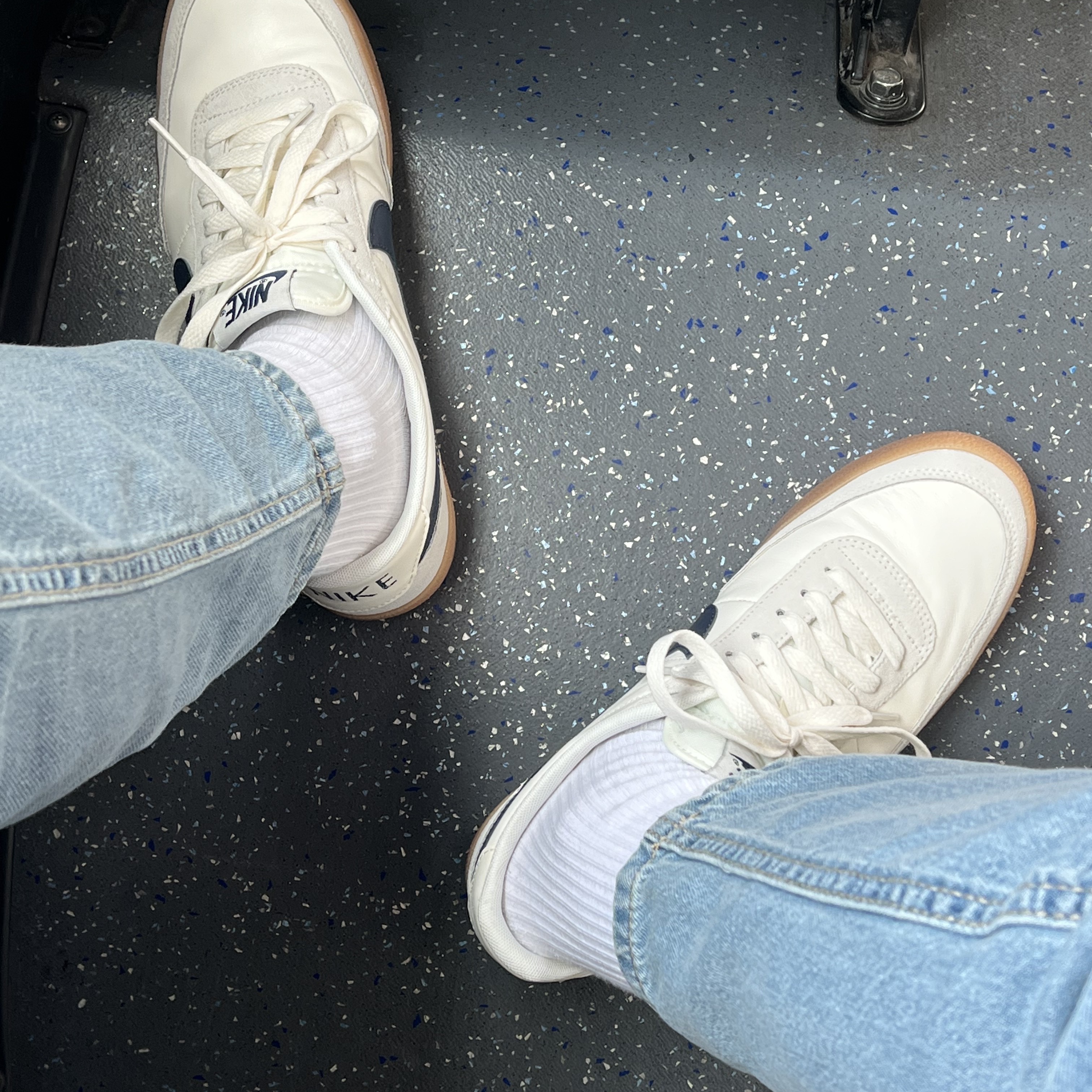 Nike x J.Crew Killshot 2 Sail Midnight Navy 착용 스타일 - 2