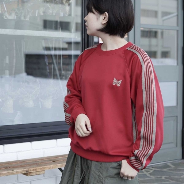 Needles Track Crewneck Poly Smooth Red 착용 스타일