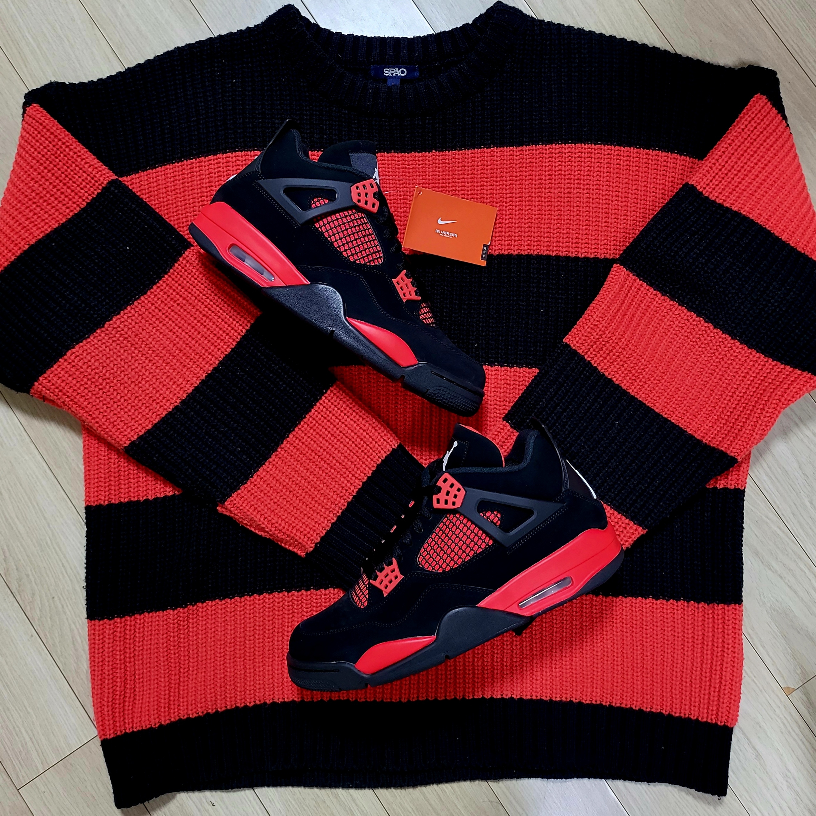 Jordan 4 Retro Crimson 착용 스타일
