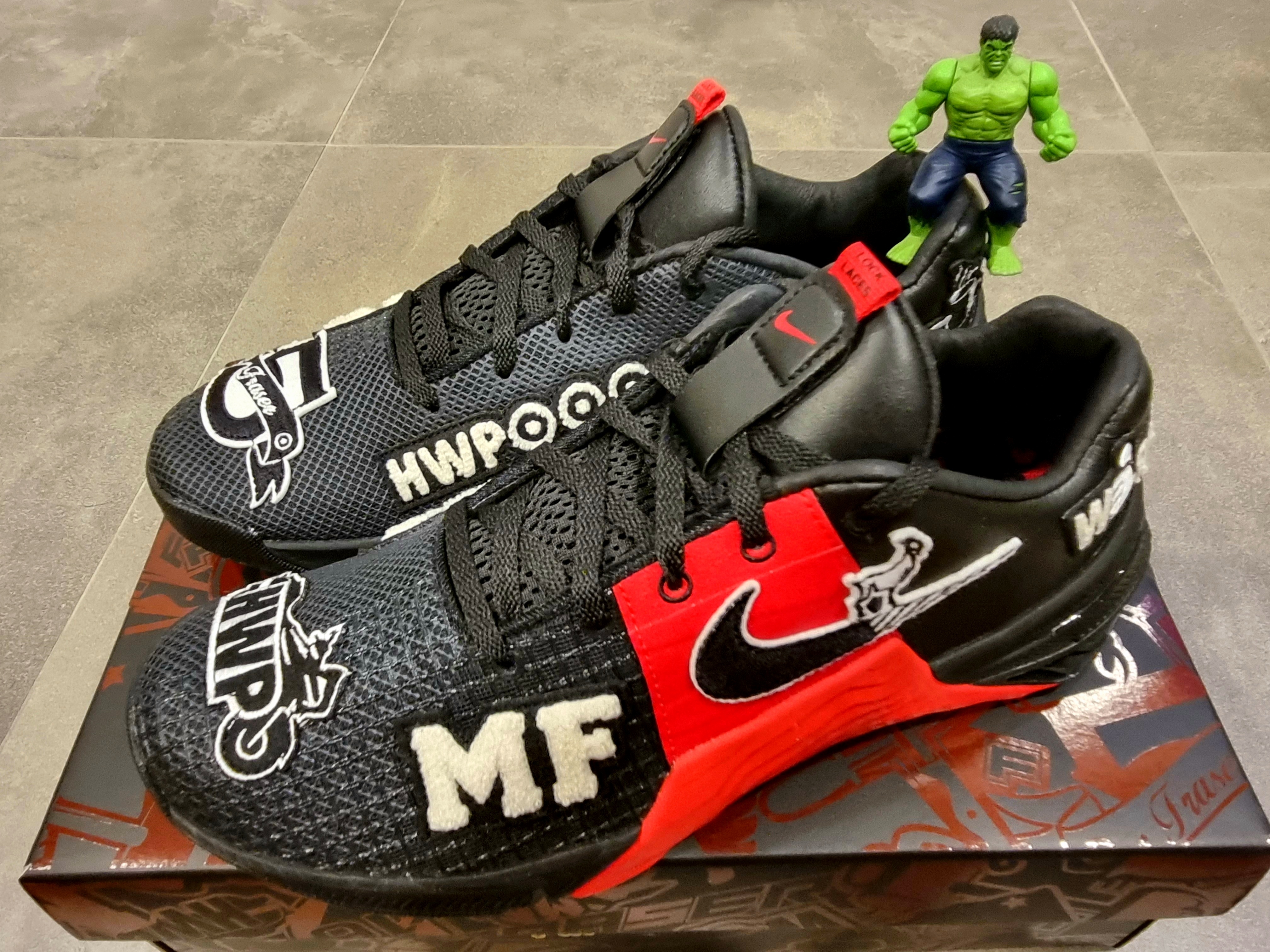 Nike Metcon 8 MF Black Dark Smoke Grey 착용 스타일 - 1
