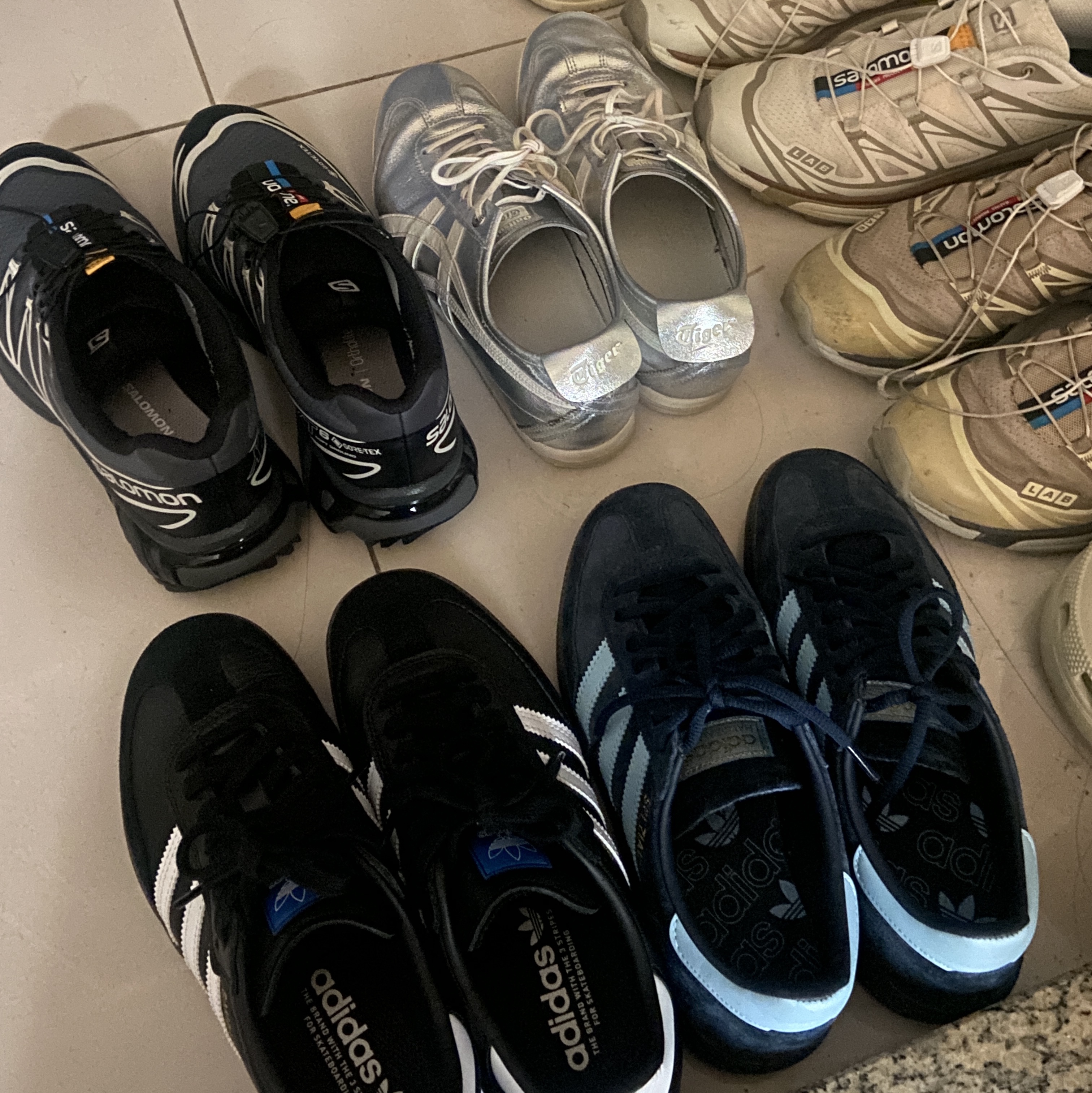 Adidas Spezial Handball Collegiate Navy, Adidas Samba ADV Black 착용 스타일