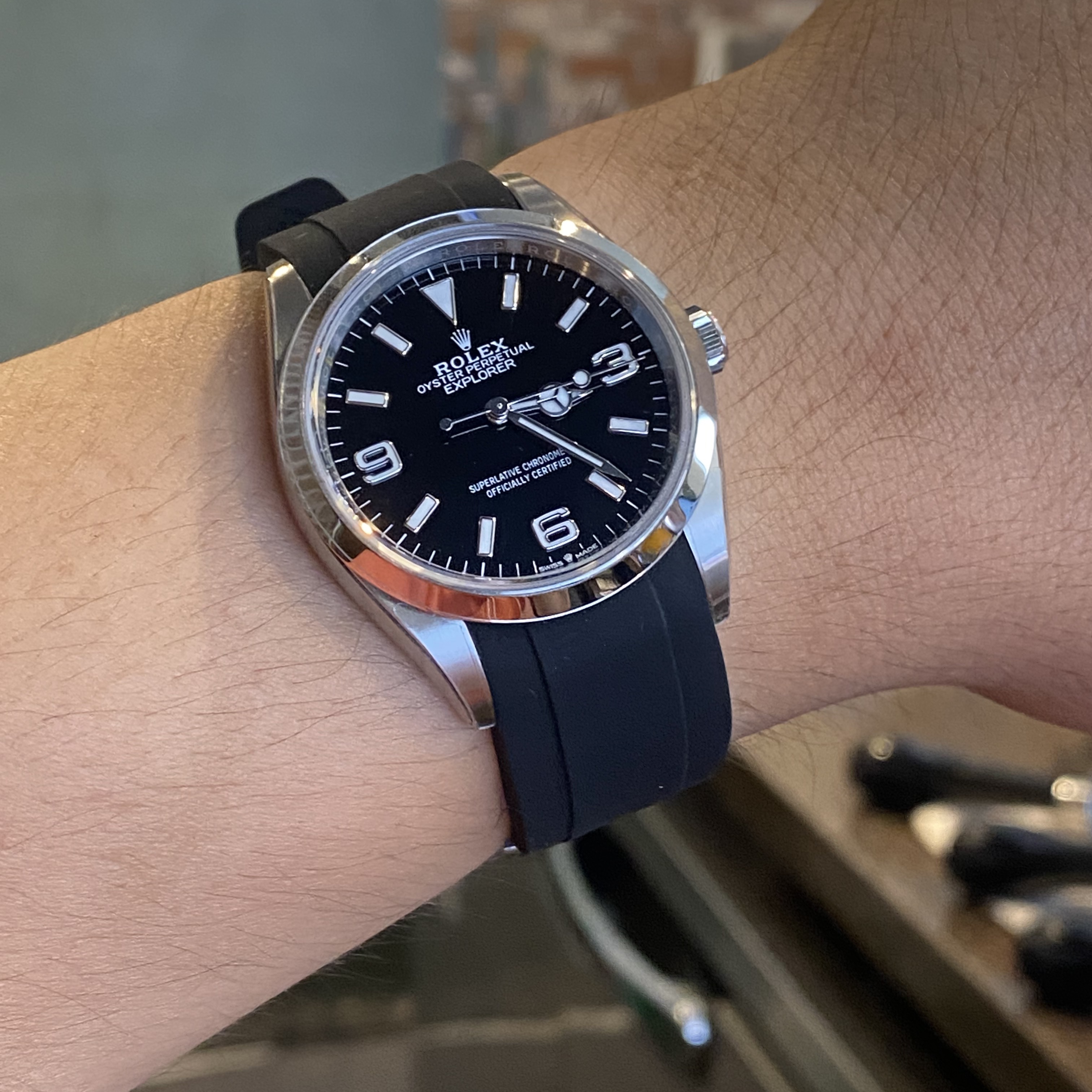 Rolex Explorer 36mm 124270 Black Oyster 착용 스타일