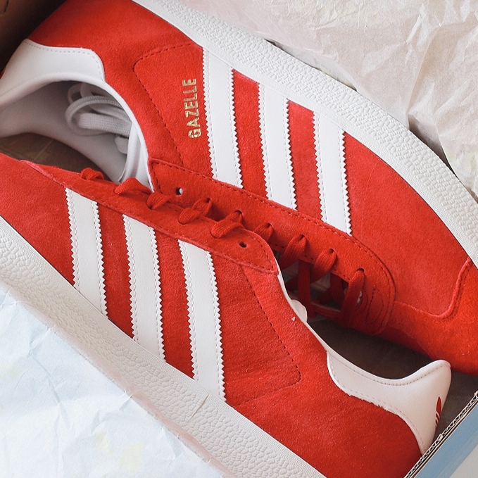 Adidas Gazelle Power Red 착용 스타일 - 3