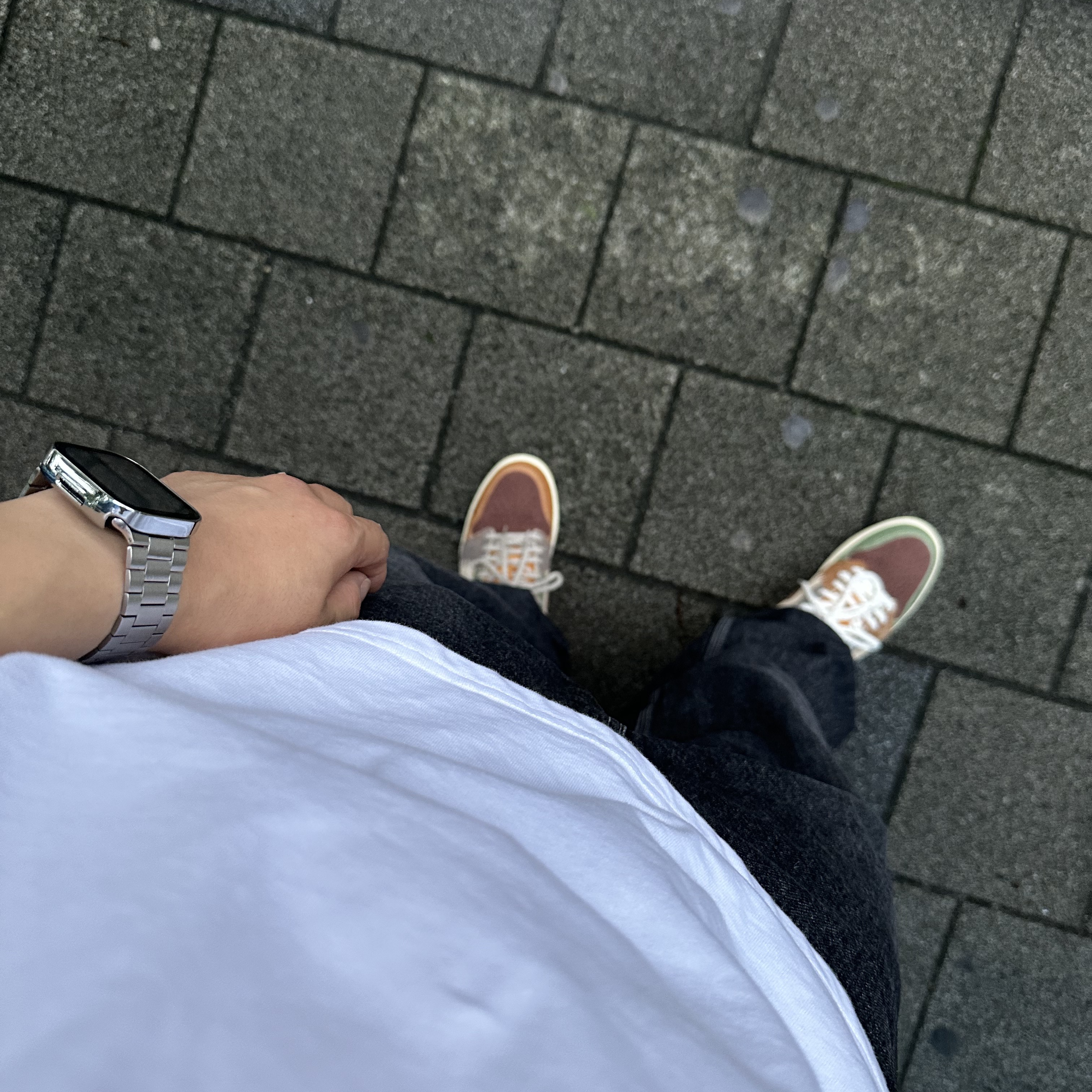 Jordan 1 x Zion Williamson Retro Low OG Flax and Oil Green, IAB Studio T-Shirt White Navy - 22FW 착용 스타일 - 2