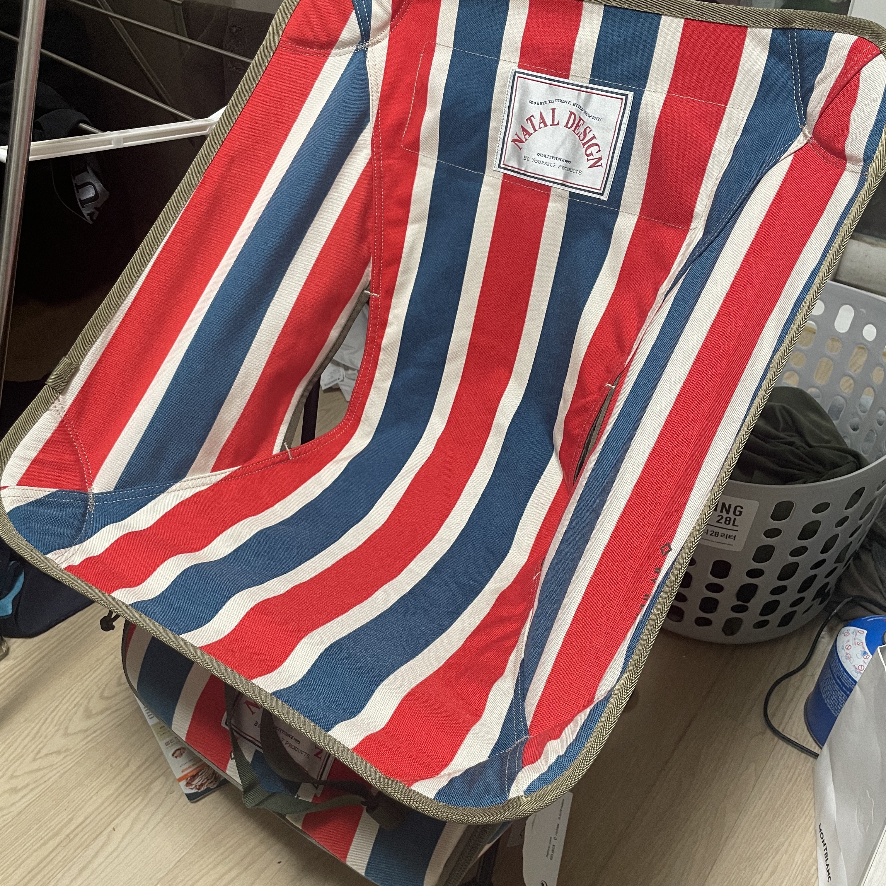 Helinox x Natal Design Chair One Natal Stripe 착용 스타일