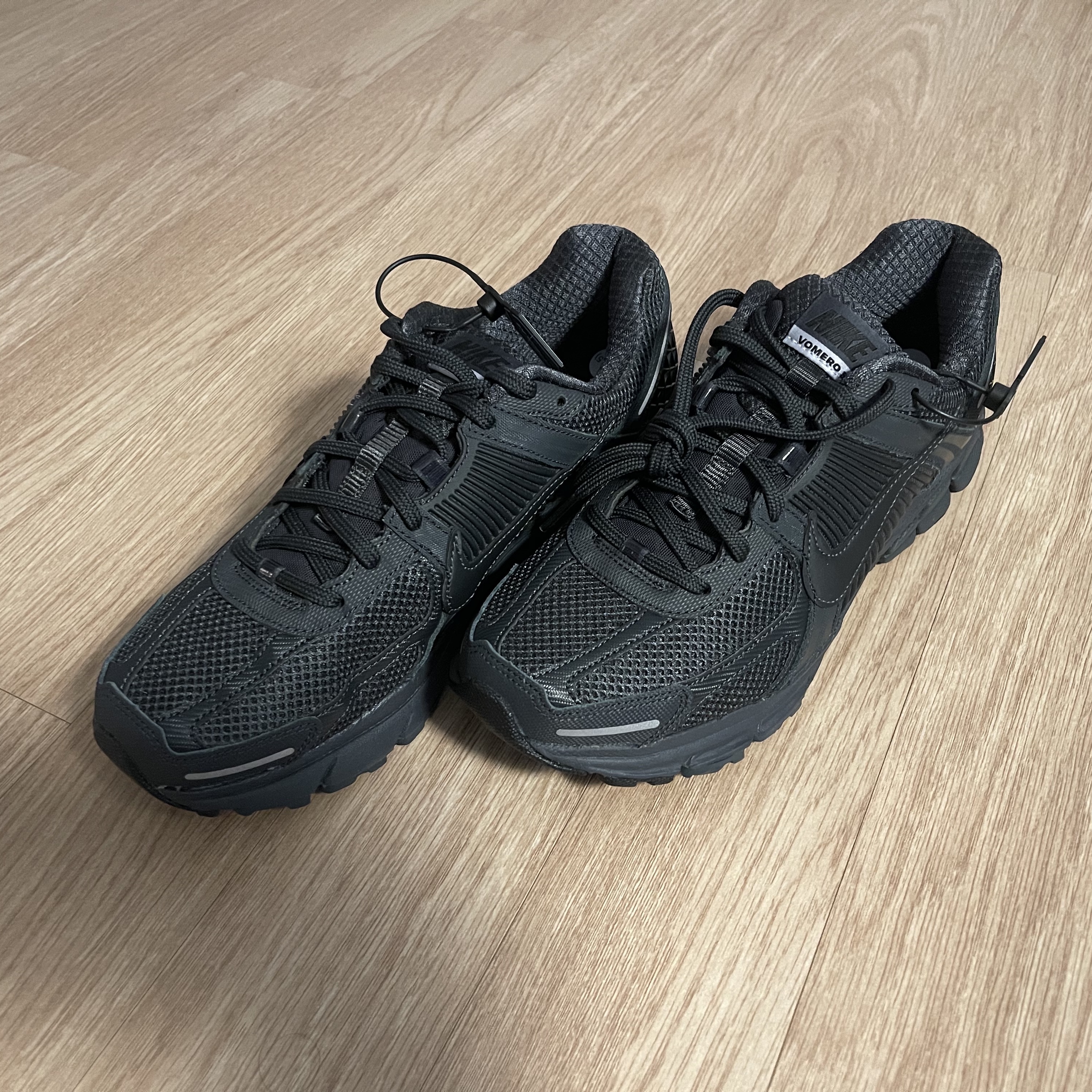Nike Zoom Vomero 5 SP Anthracite 2023 착용 스타일