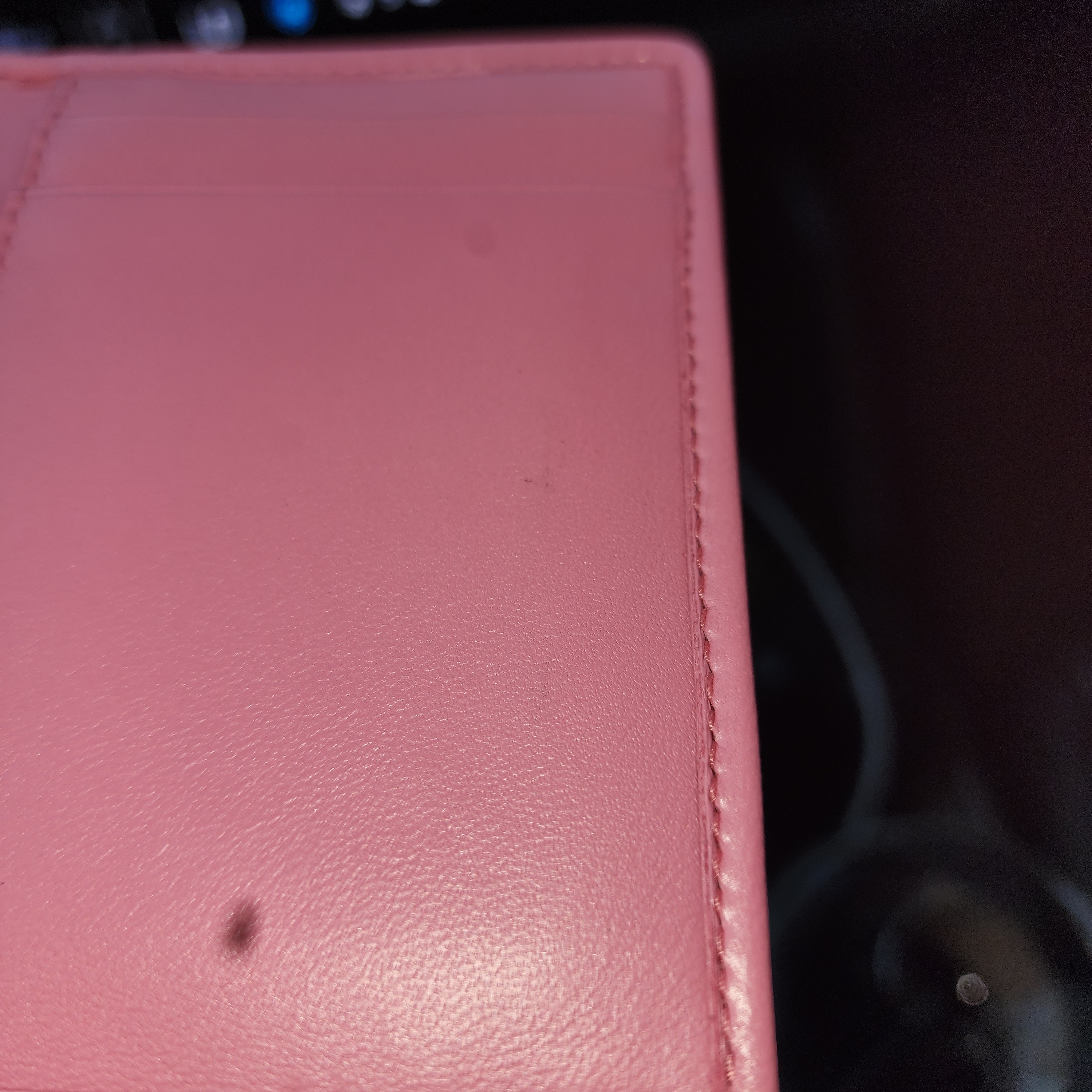 Miu Miu Matelasse Nappa Leather Card Holder Begonia Pink 착용 스타일 - 3