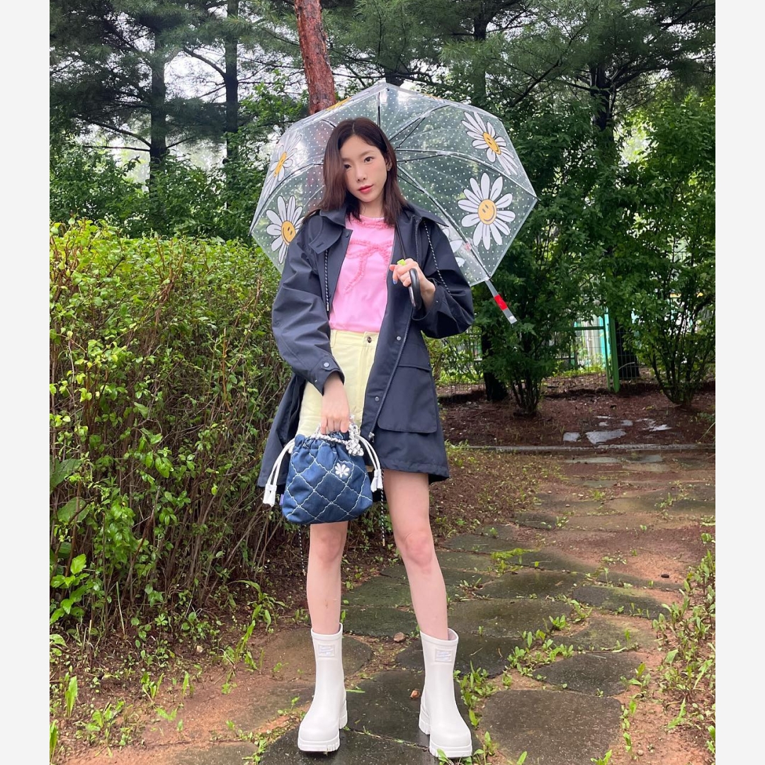 (W) Rockfishweatherwear Flatform Middle Rain Boots Cream 착용 스타일 - 2