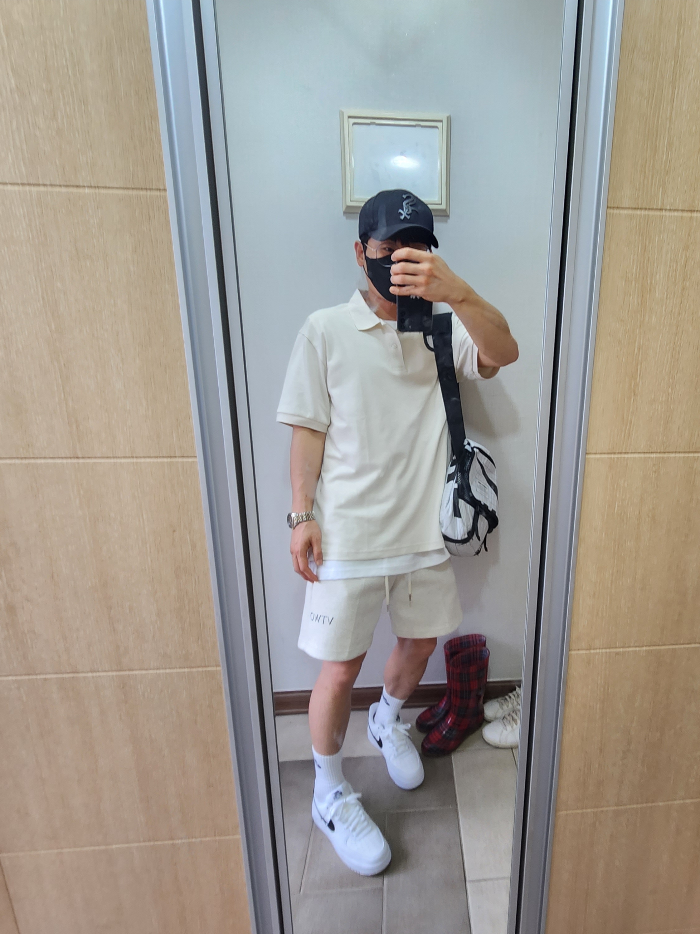 Nike Air Force 1 '07 White Black 착용 스타일