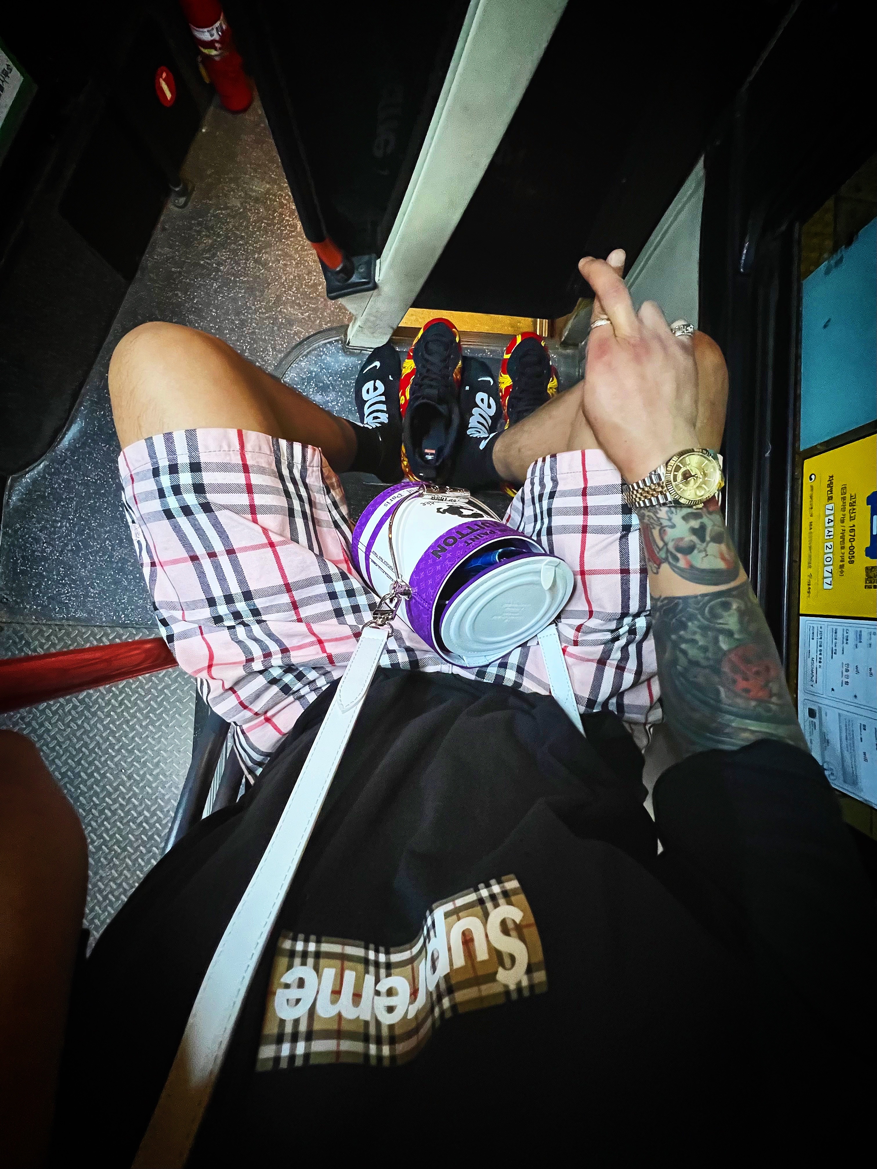 Supreme x Burberry Denim 6-Panel Pink - 22SS, Supreme x Burberry Denim Shorts Pink - 22SS 착용 스타일 - 4