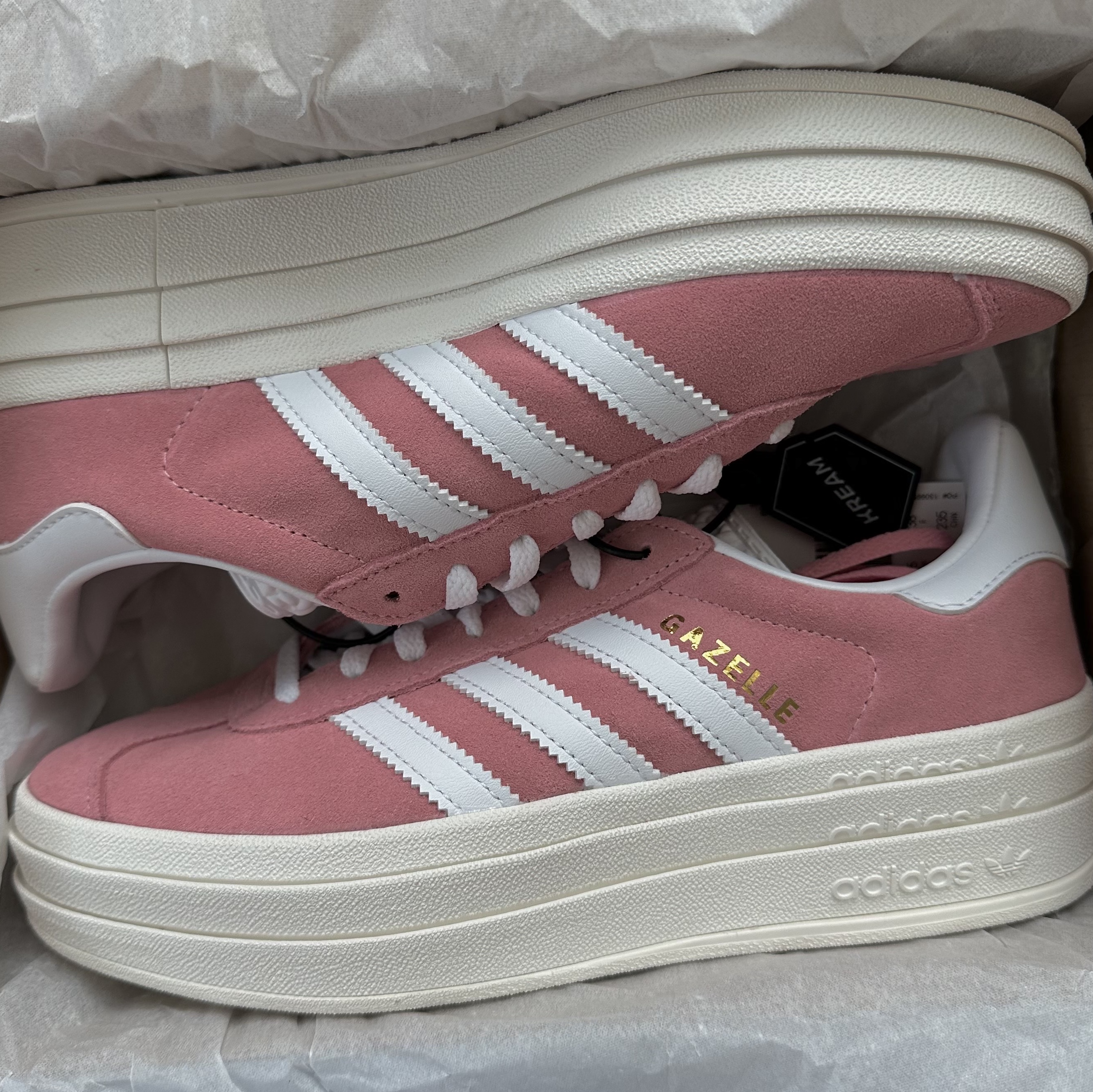 (W) Adidas Gazelle Bold Super Pop 착용 스타일