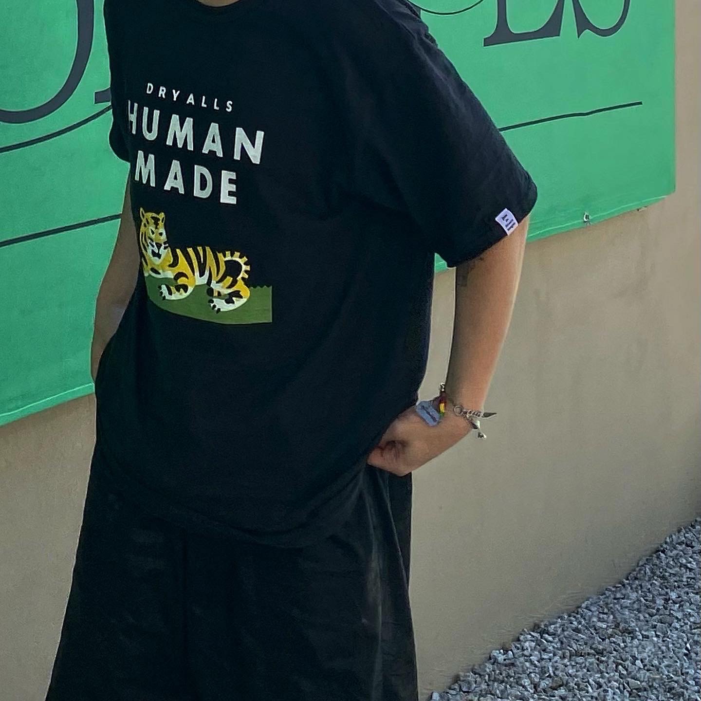 Human Made #2310 T-Shirt Black, Nike Air Force 1 '07 WB Flax 착용 스타일 - 2