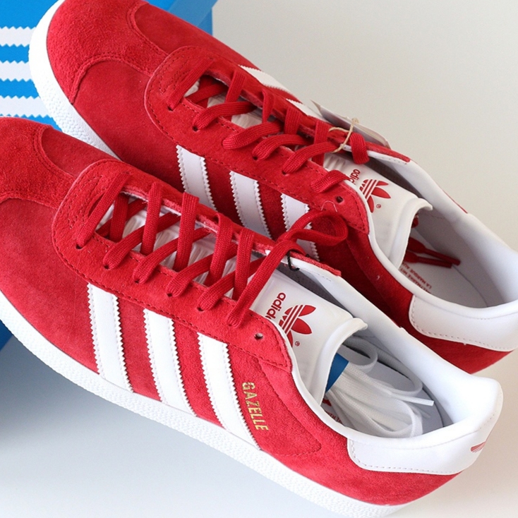Adidas Gazelle Power Red 착용 스타일 - 2