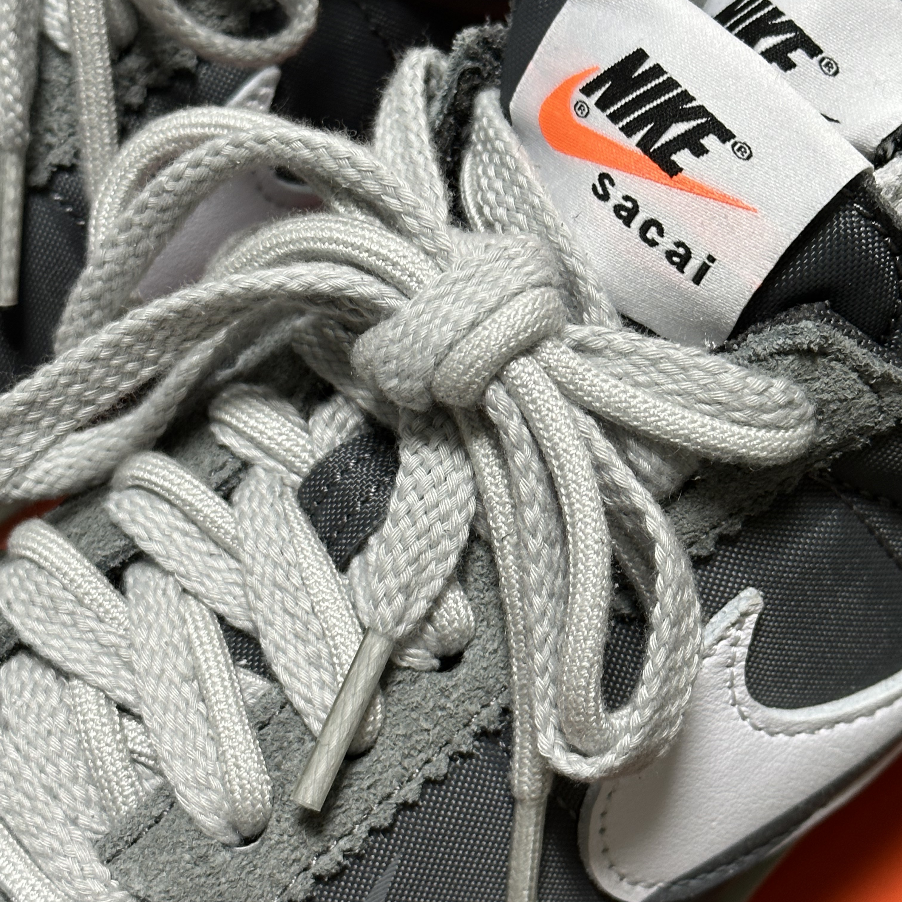 Nike x Sacai Zoom Cortez SP Iron Grey 착용 스타일 - 4