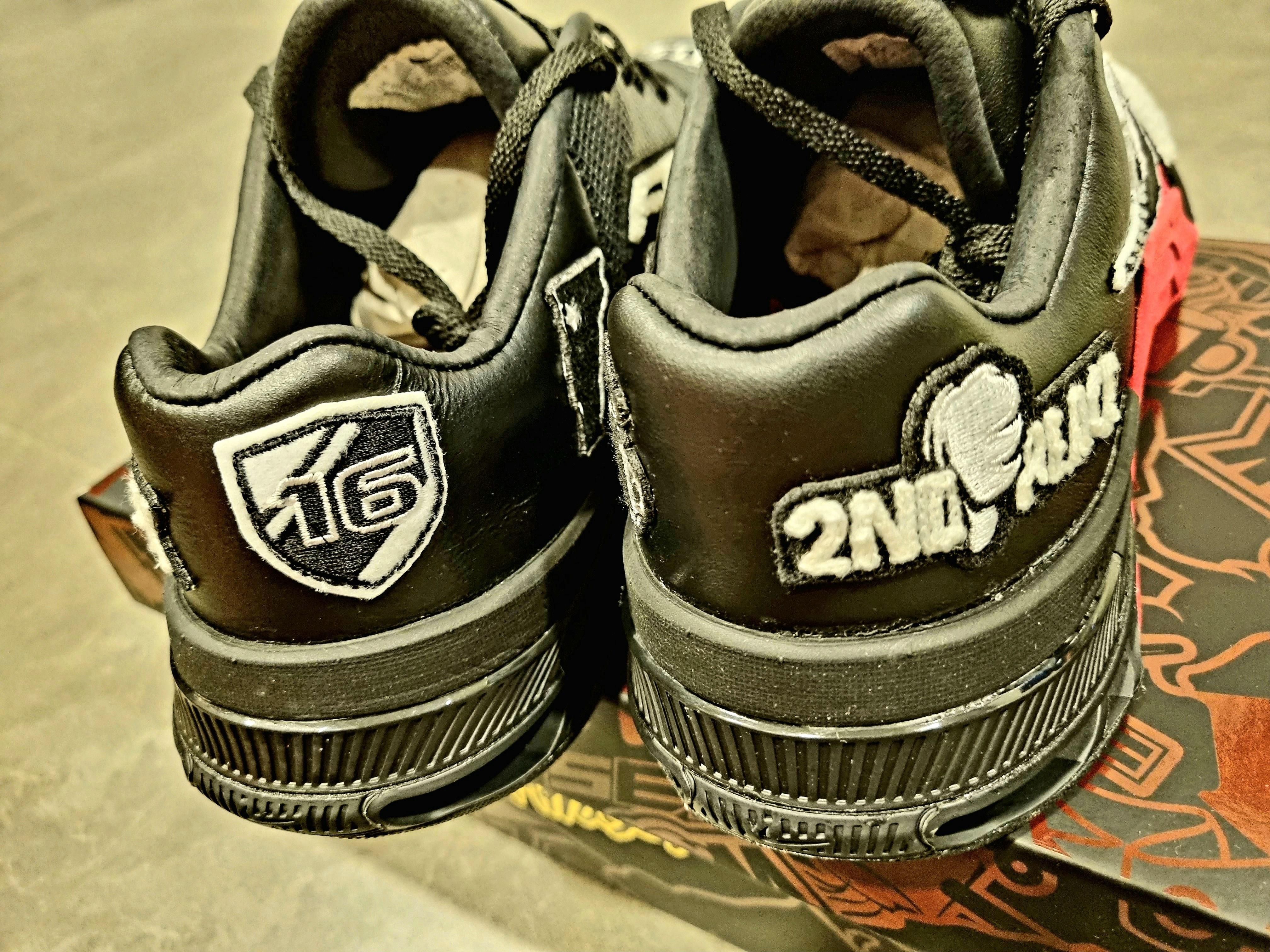 Nike Metcon 8 MF Black Dark Smoke Grey 착용 스타일 - 4